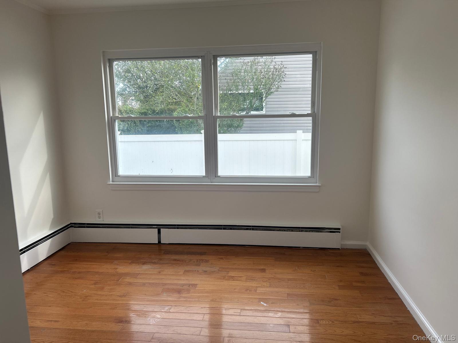 #10 photo, 209 Nassau Avenue, ナッソー郡 Freeport , NY 11520