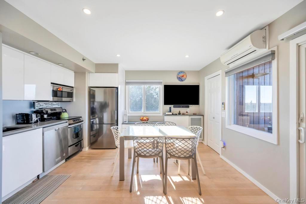 #9 photo, 2004 Montauk Highway, サフォーク郡 Amagansett , NY 11930