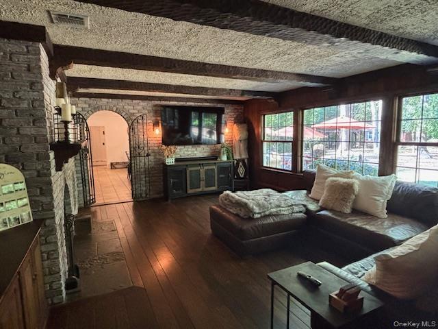 #13 photo, 32 Hitherbrook Road, Saint James , NY 11780