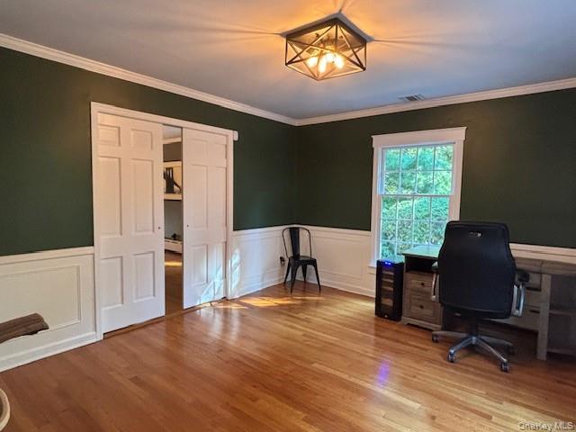 #19 photo, 32 Hitherbrook Road, Saint James , NY 11780