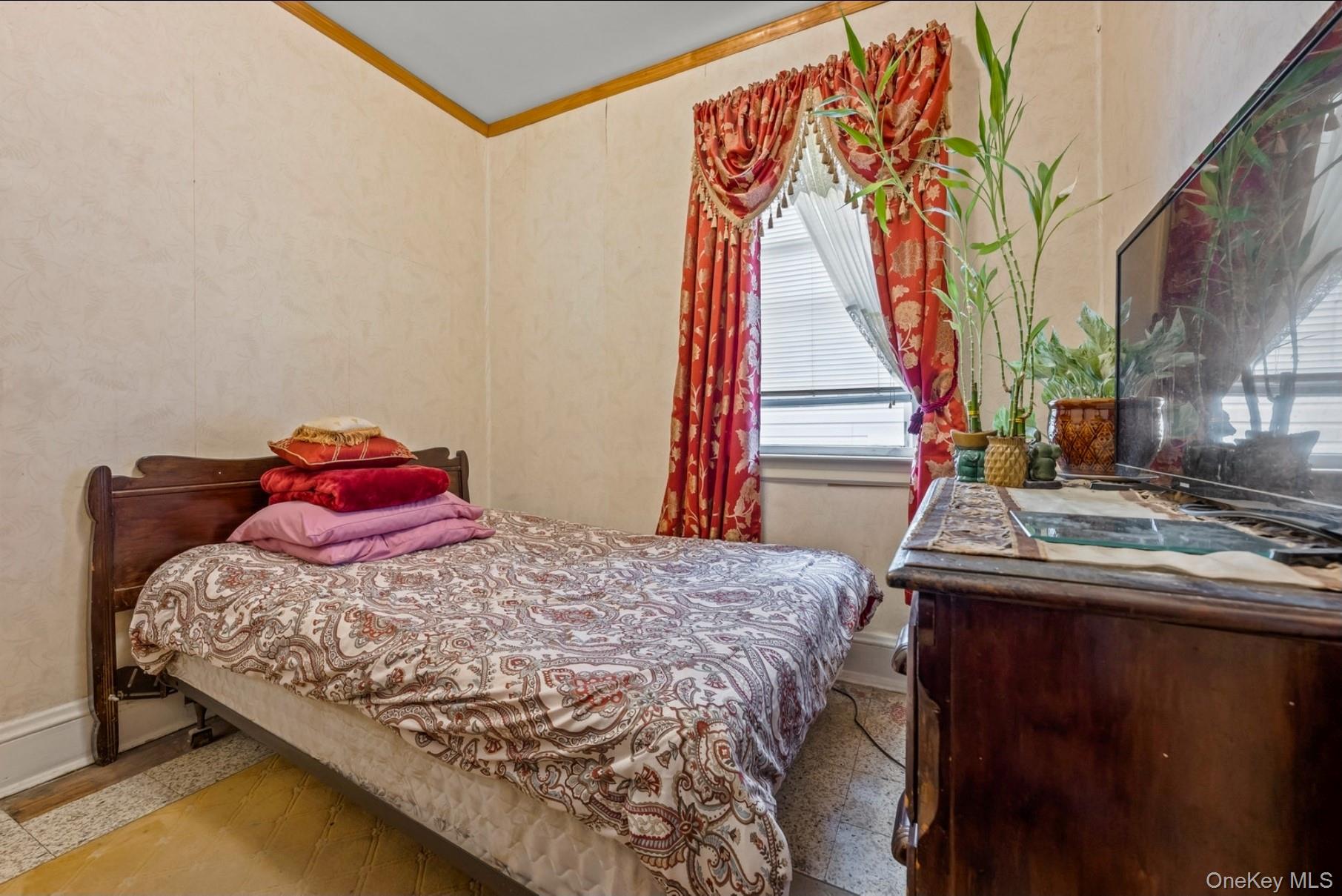 #5 photo, 13305 107th Avenue, Richmond Hill S. , NY 11419