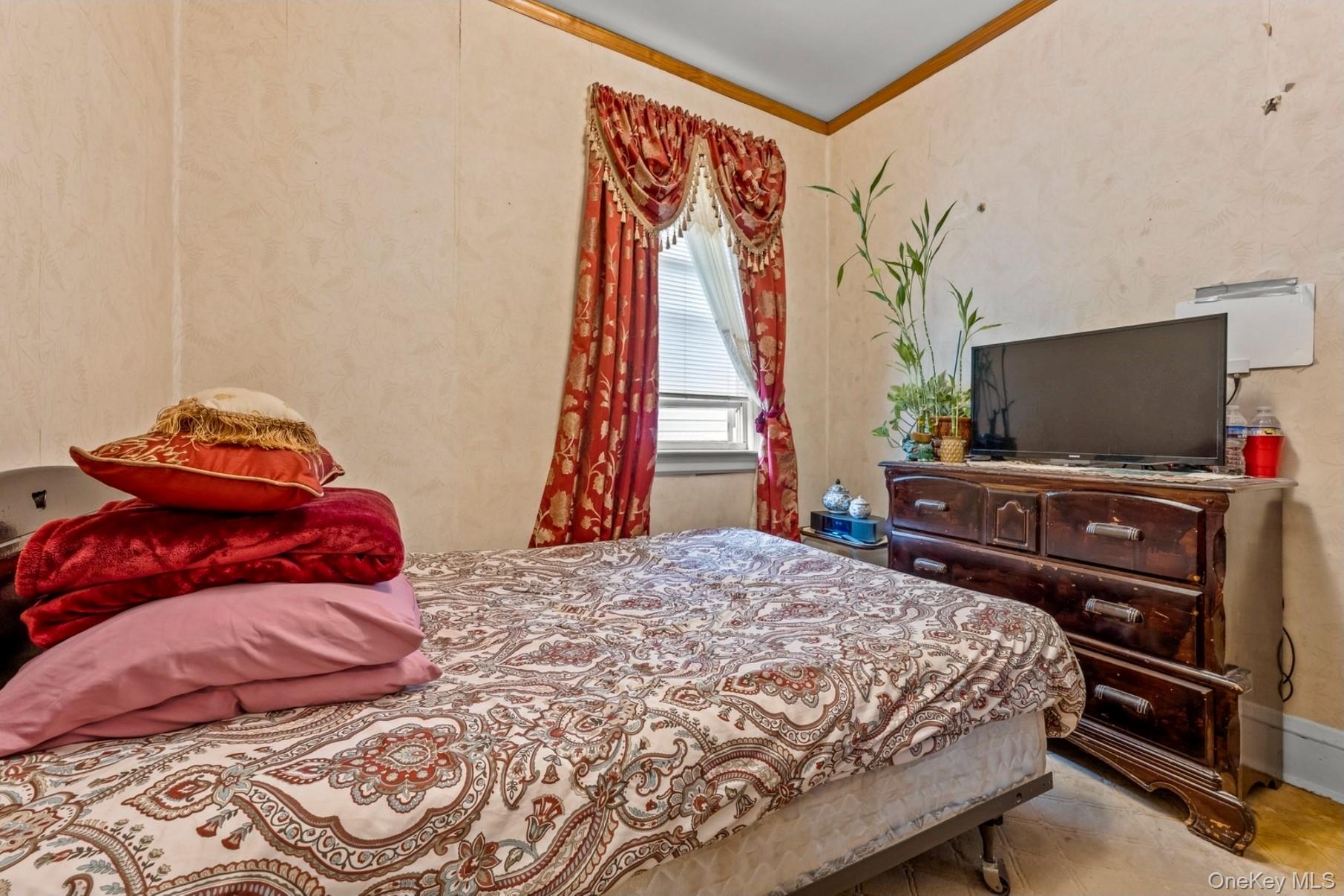 #6 photo, 13305 107th Avenue, Richmond Hill S. , NY 11419