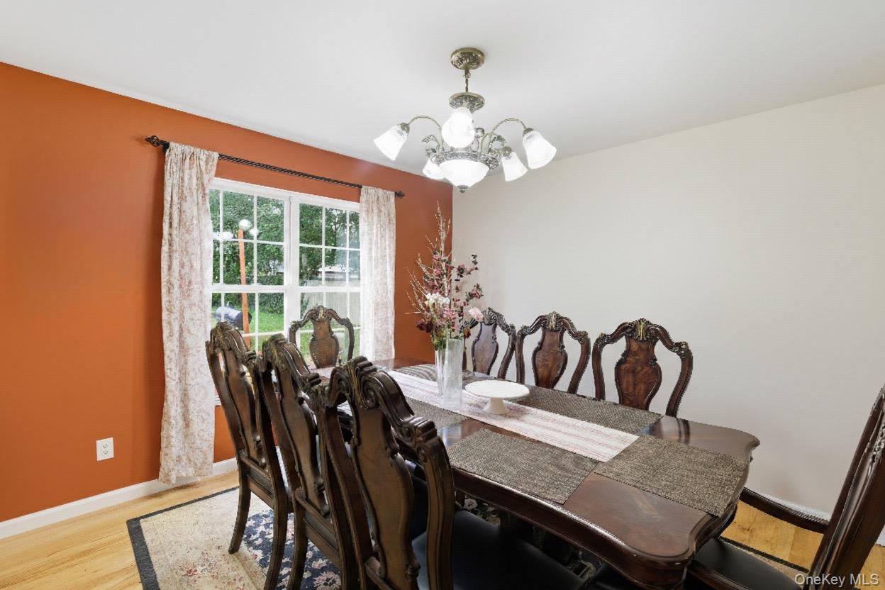 #11 photo, 6 13th Street, Selden , NY 11784