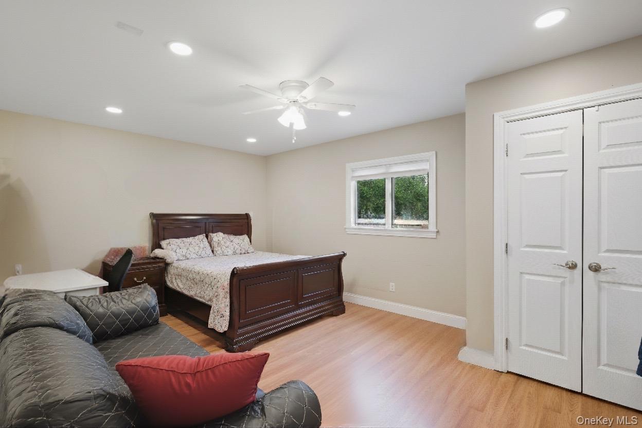 #13 photo, 6 13th Street, Selden , NY 11784