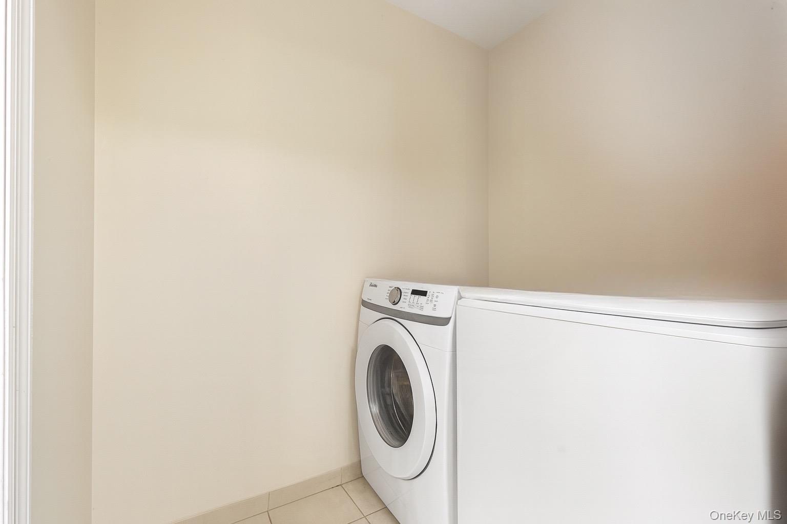 #14 photo, 6 13th Street, Selden , NY 11784