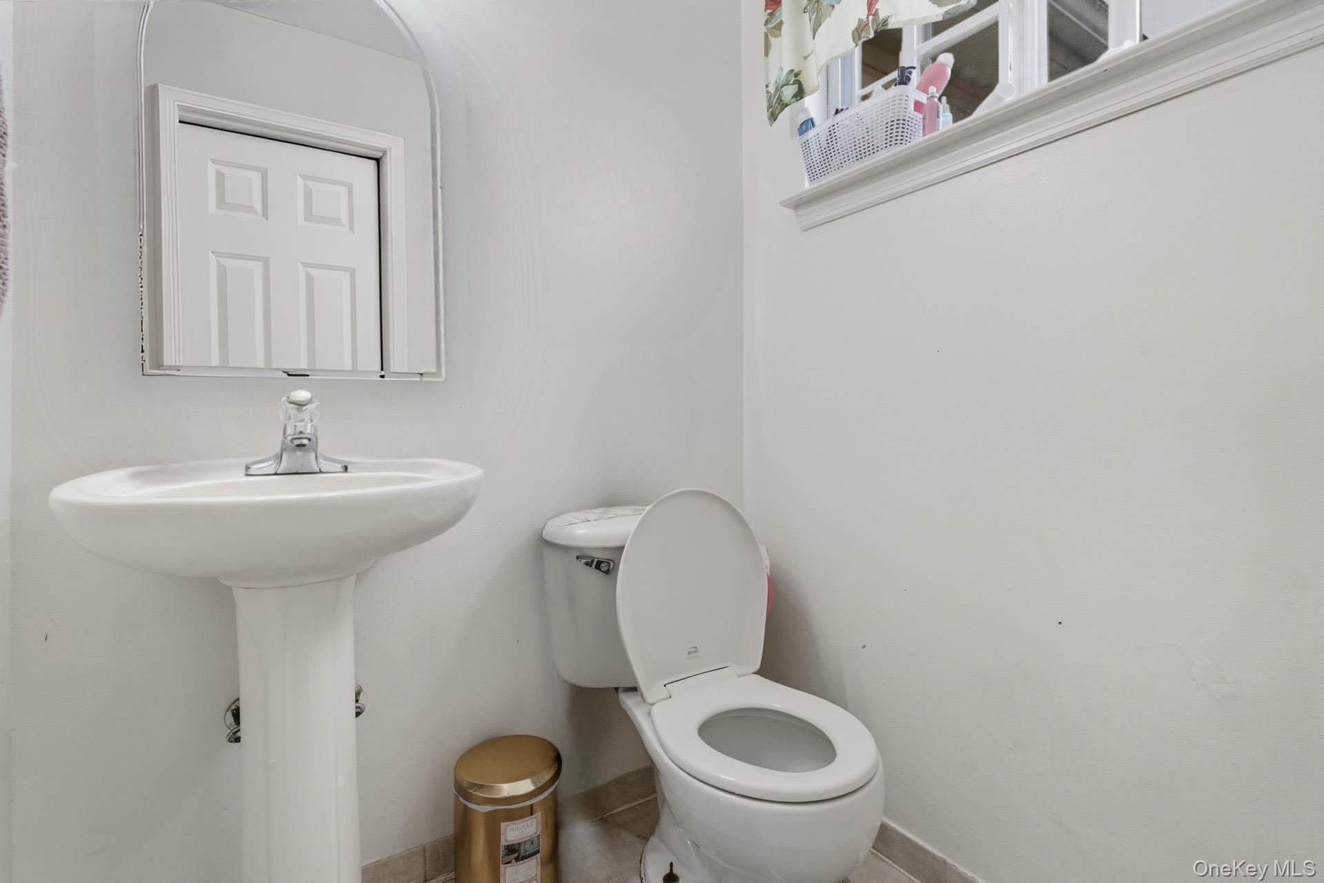 #15 photo, 6 13th Street, Selden , NY 11784