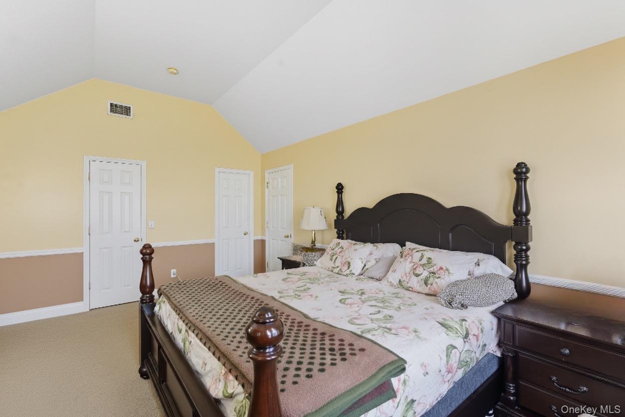 #18 photo, 6 13th Street, Selden , NY 11784