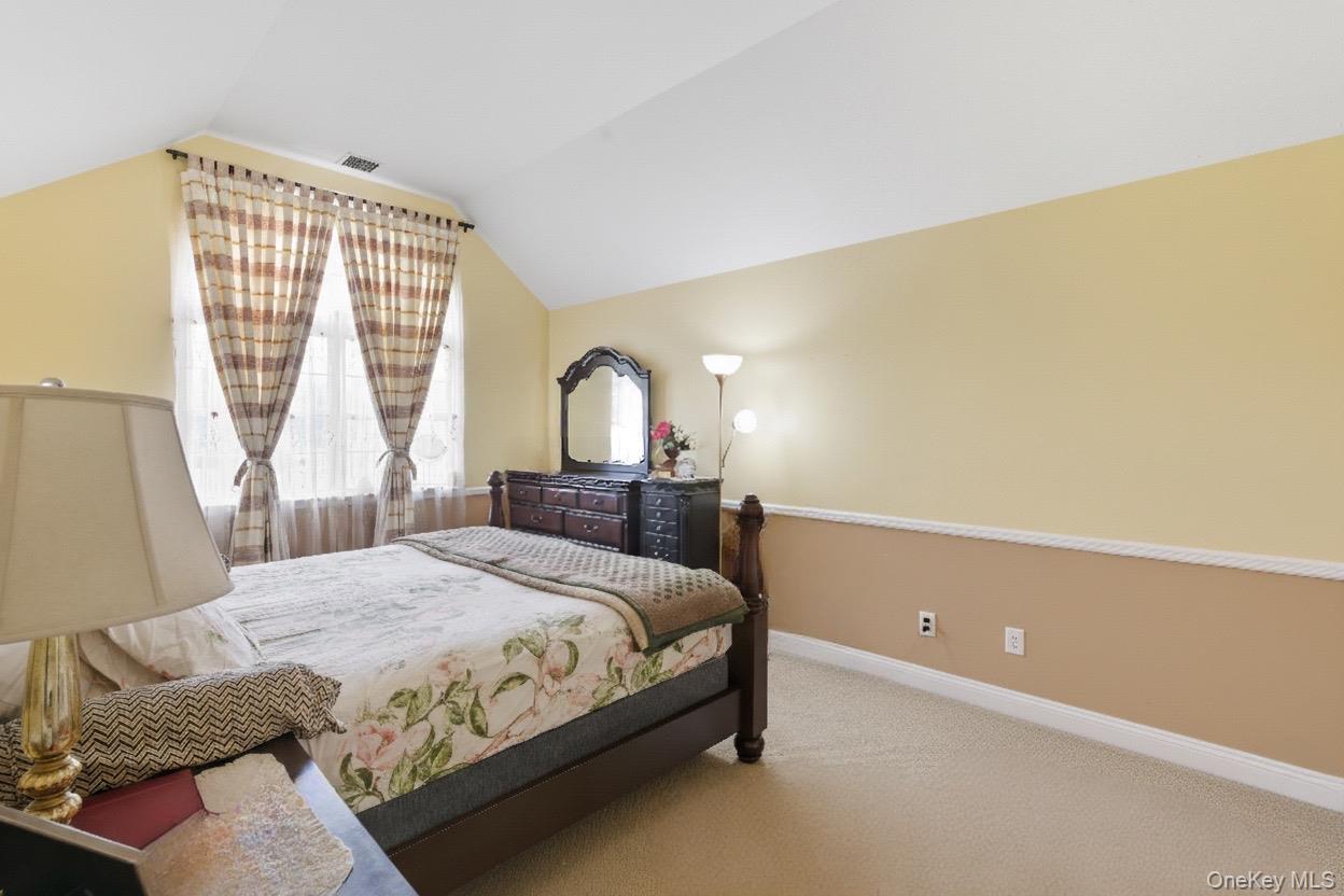 #19 photo, 6 13th Street, Selden , NY 11784