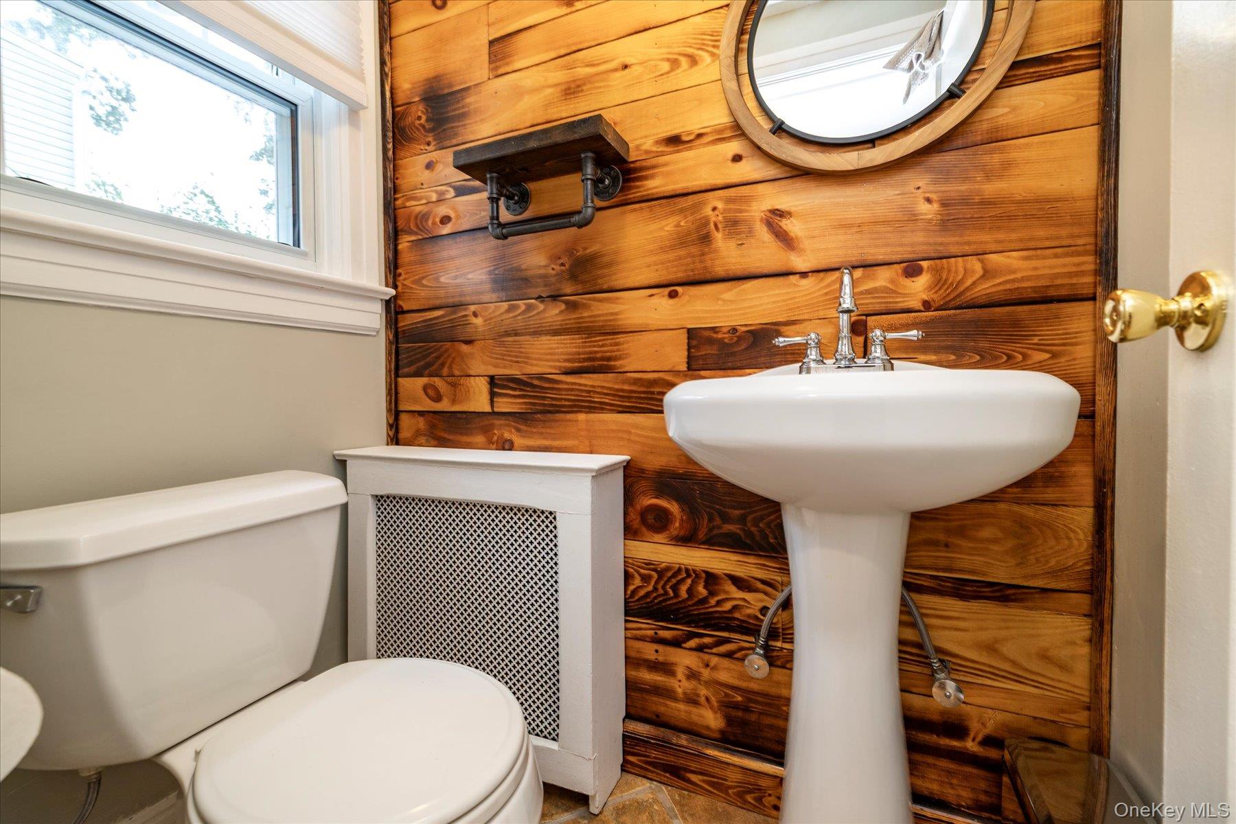 #11 photo, 1729 Gormley Avenue, नासाउ काउंटी Merrick , NY 11566