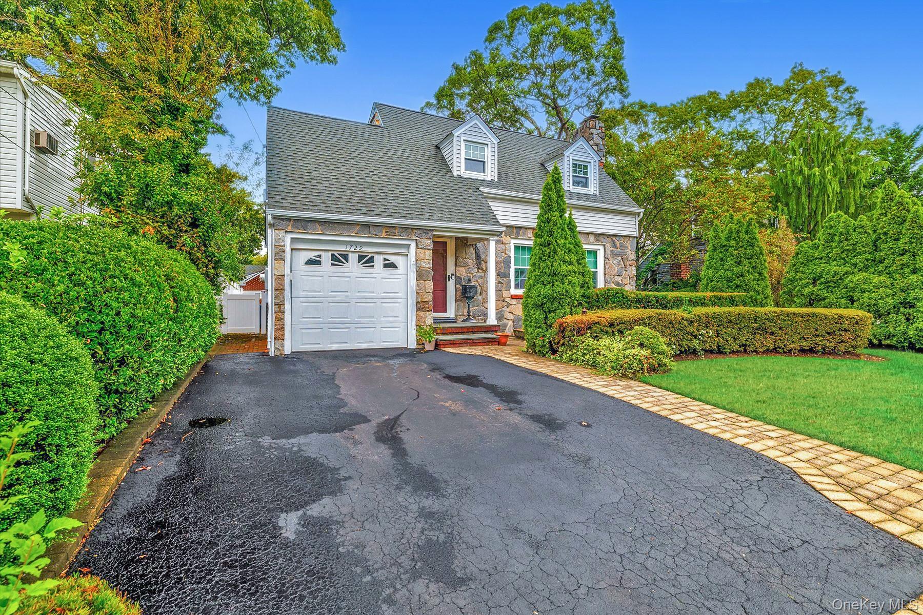 #2 photo, 1729 Gormley Avenue, नासाउ काउंटी Merrick , NY 11566