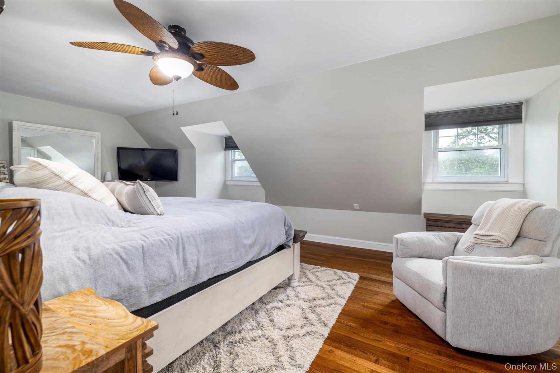 #20 photo, 1729 Gormley Avenue, नासाउ काउंटी Merrick , NY 11566