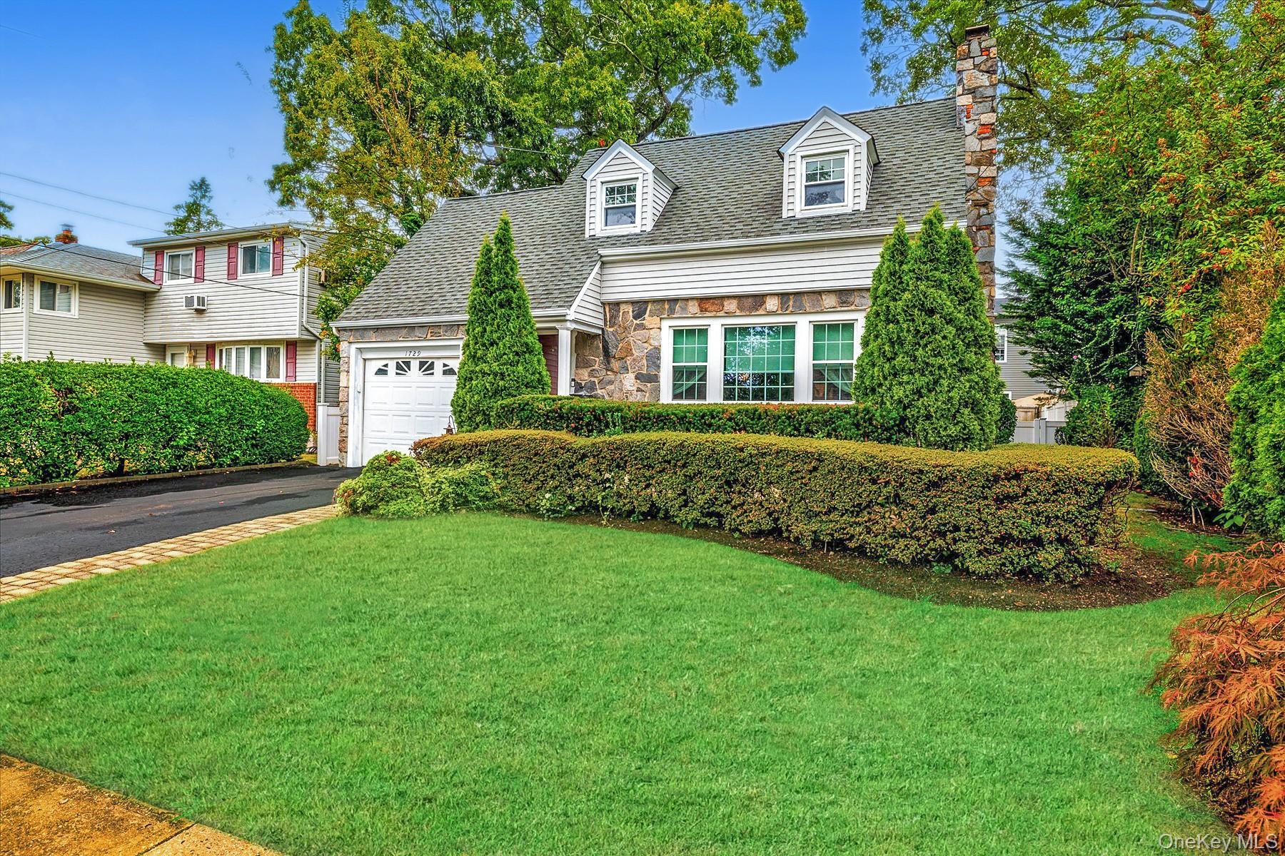 #3 photo, 1729 Gormley Avenue, नासाउ काउंटी Merrick , NY 11566