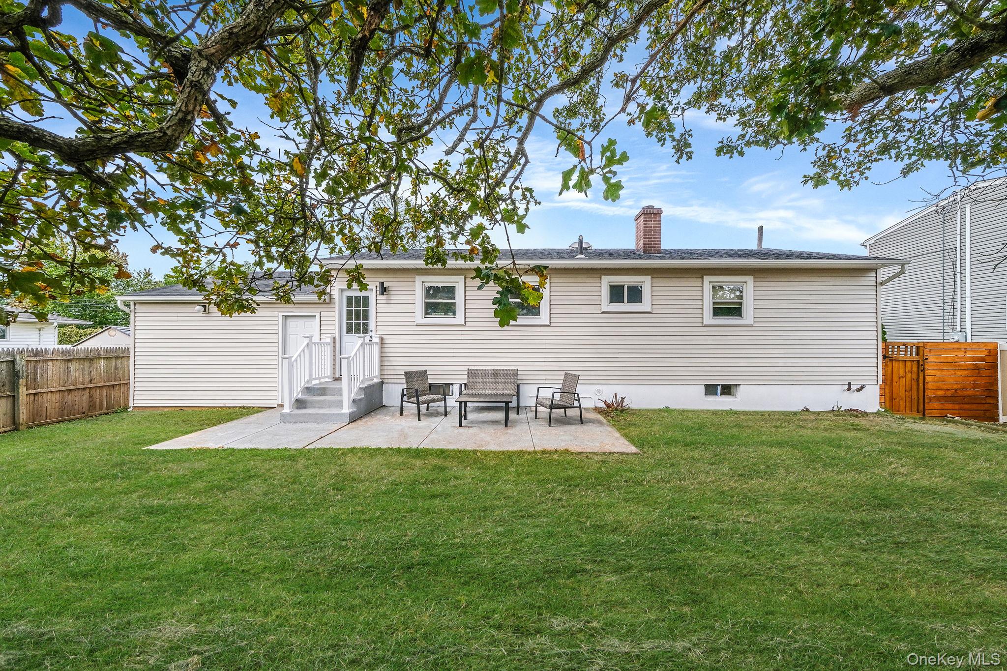 #6 photo, 120 Manhattan Avenue, West Babylon , NY 11704