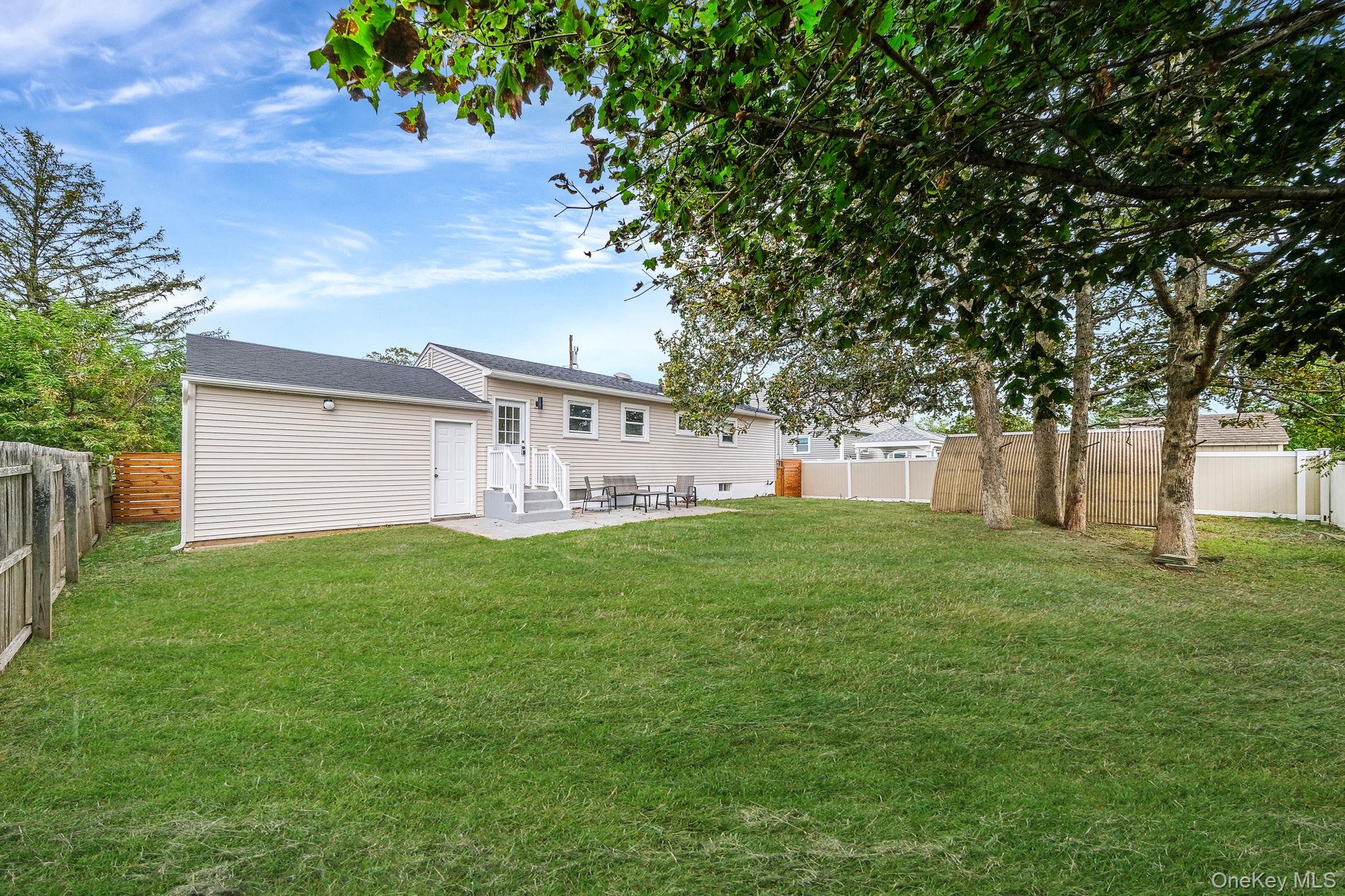 #7 photo, 120 Manhattan Avenue, West Babylon , NY 11704