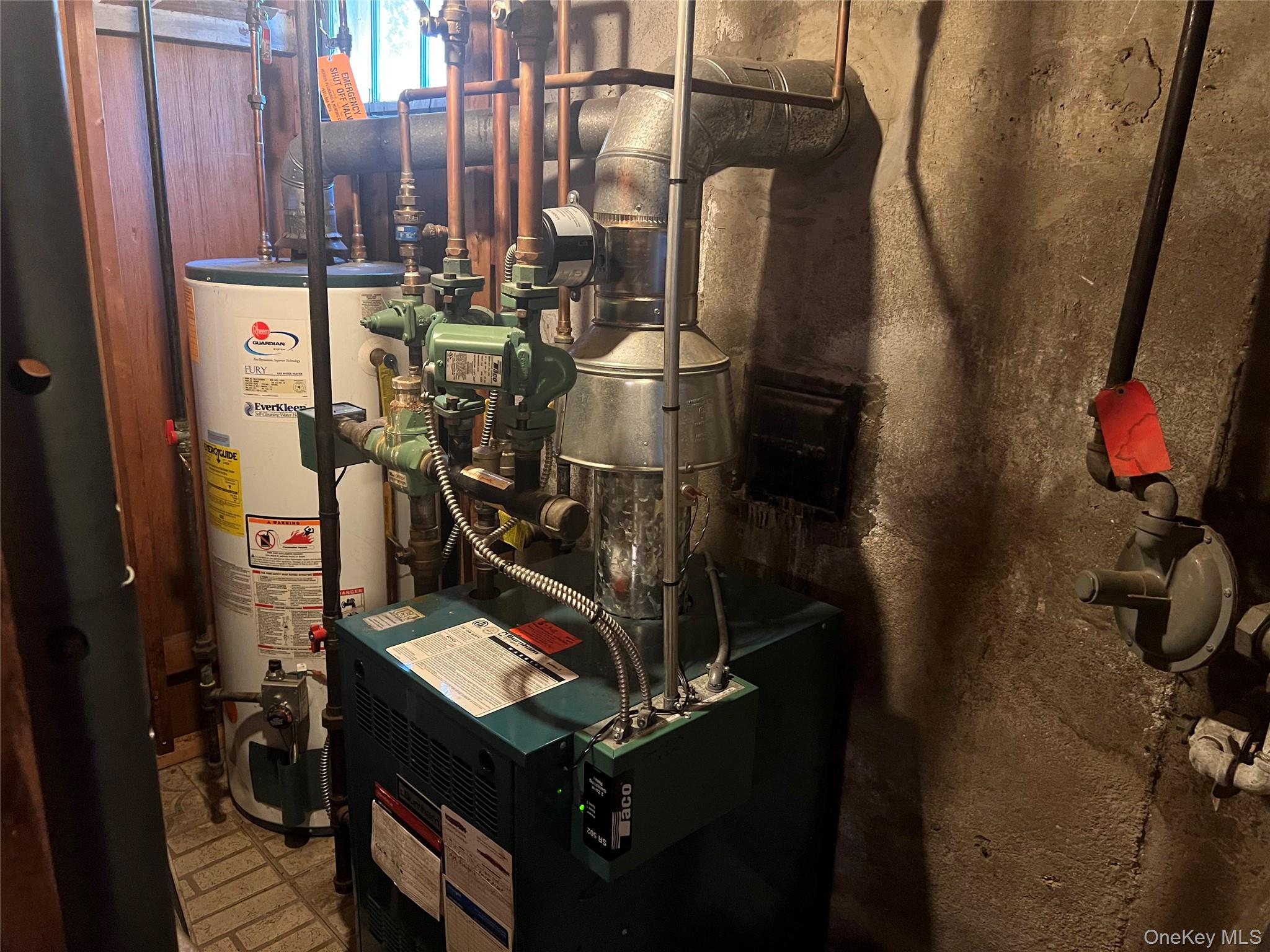 #14 photo, 417 Cooper Road, サフォーク郡 North Babylon , NY 11703