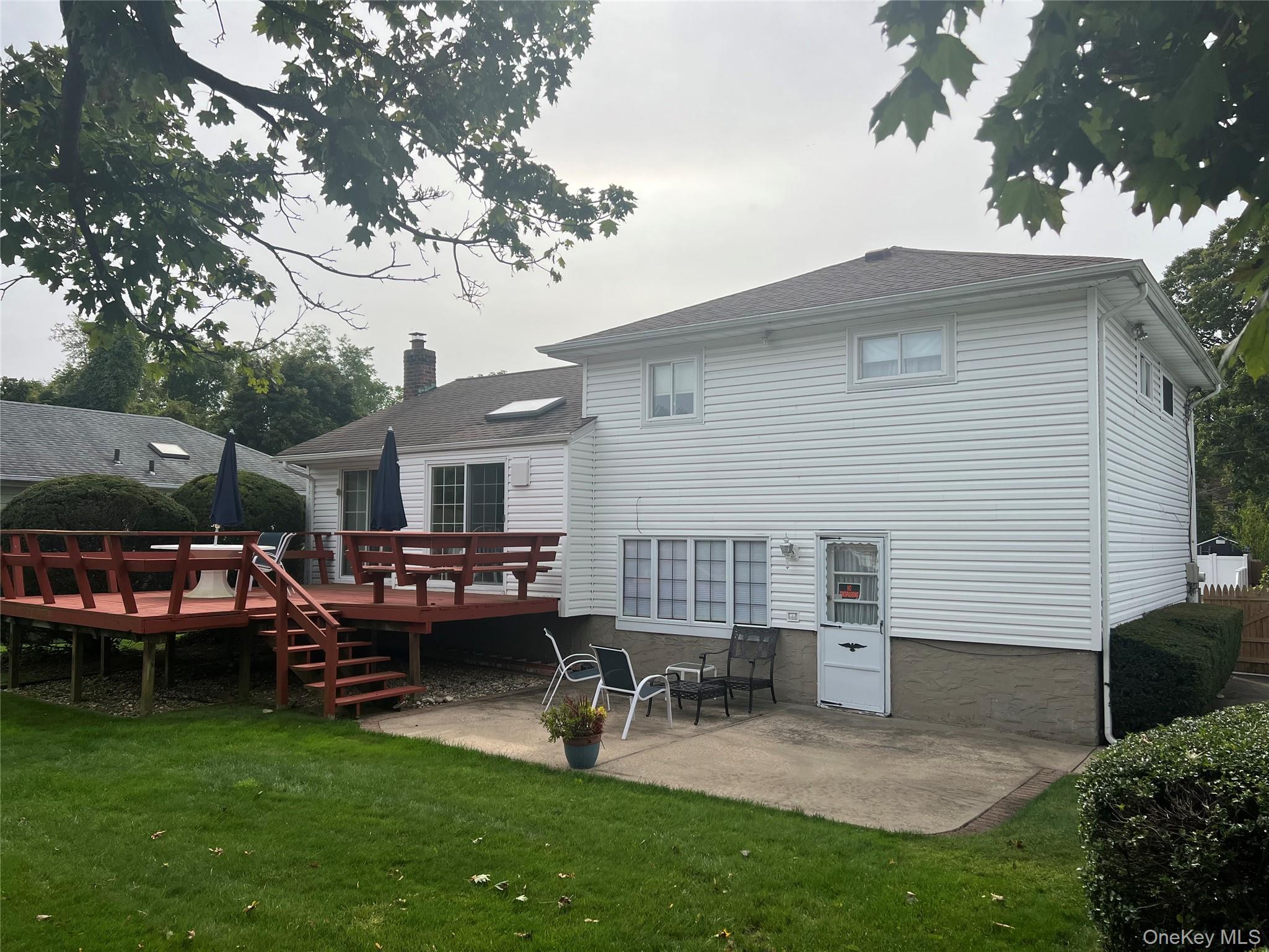 #2 photo, 417 Cooper Road, サフォーク郡 North Babylon , NY 11703