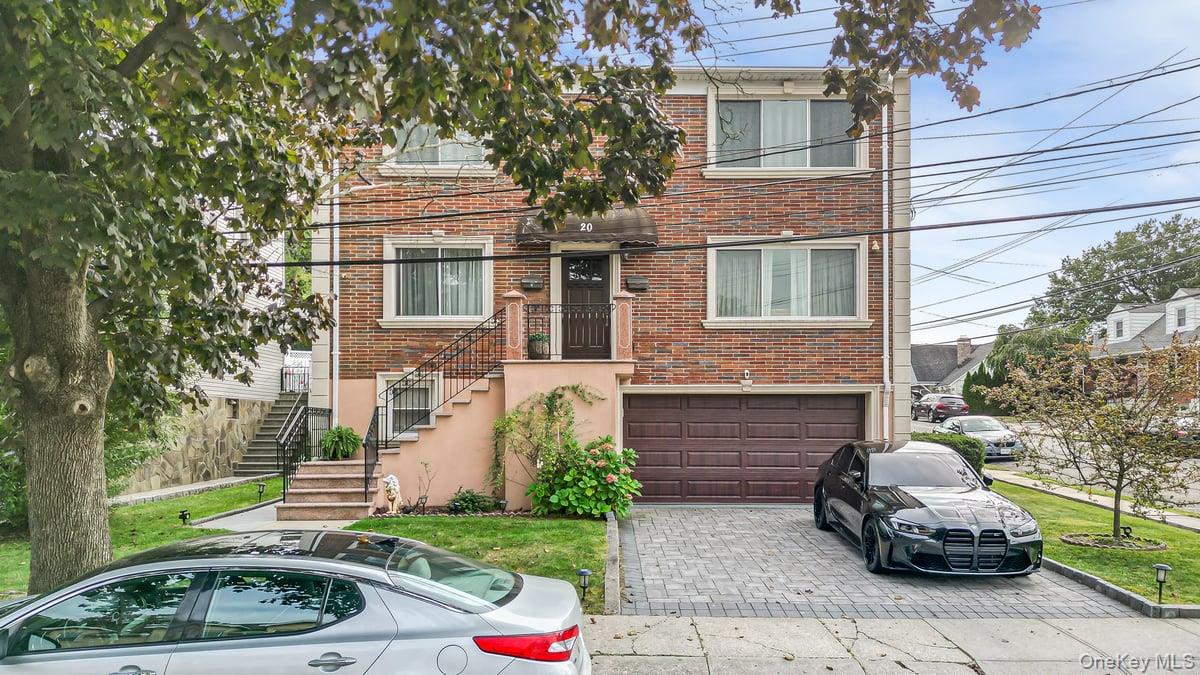 #2 photo, 20 Ashford Place, Yonkers , NY 10701