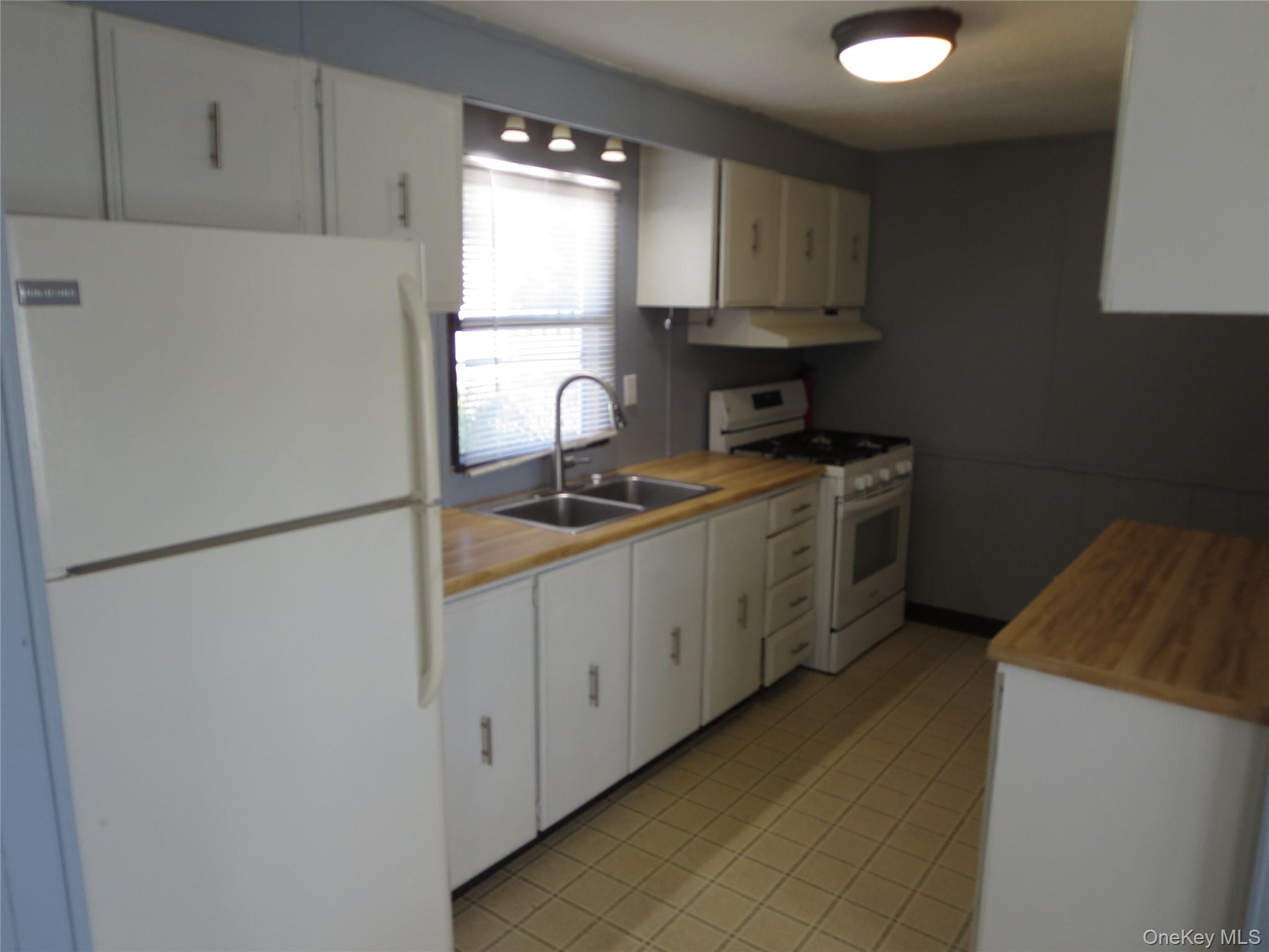 #7 photo, 62 Cardinal Court 62 Cardinal Court, Dover Plains , NY 12522