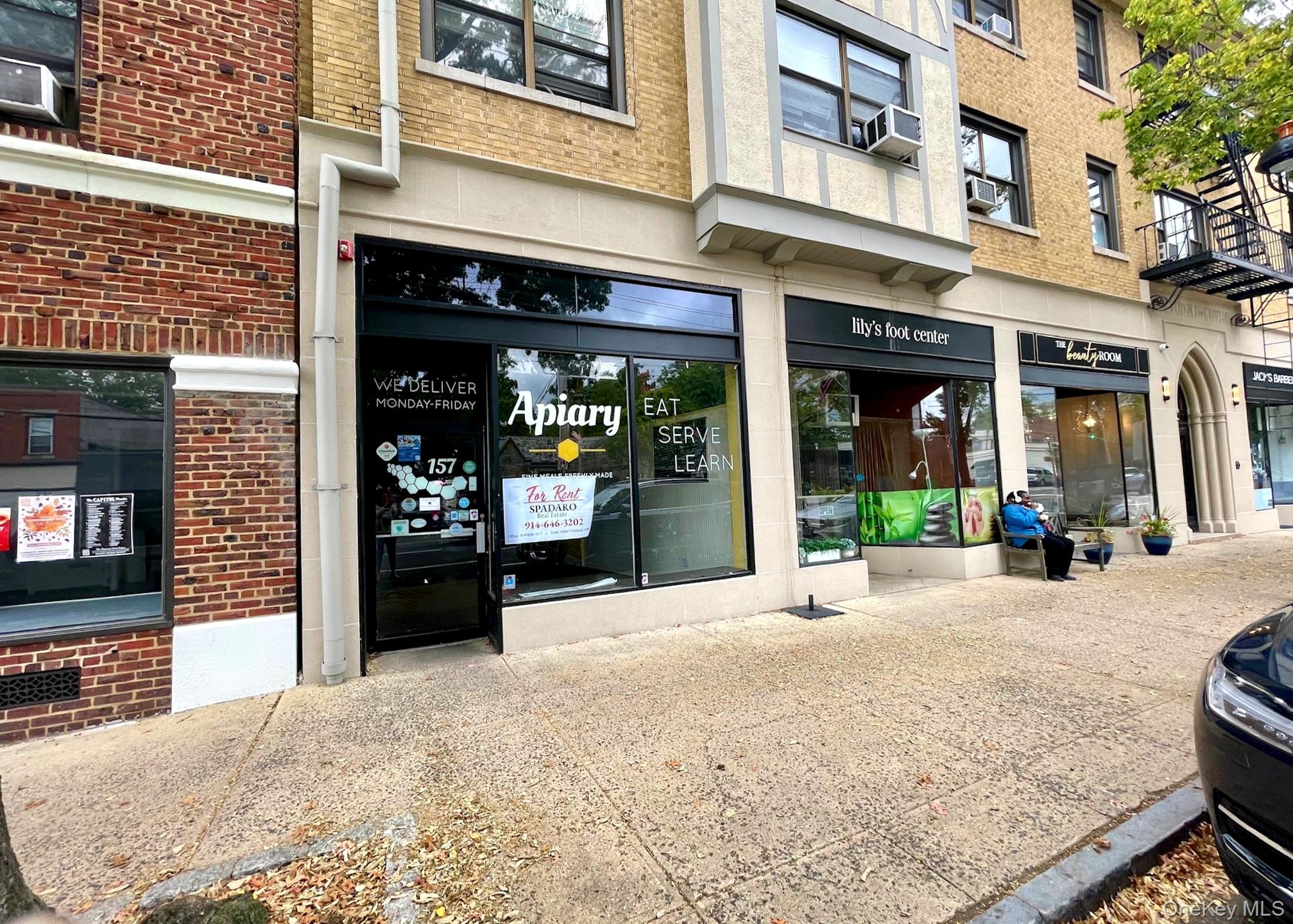 #1 photo, 157 Larchmont Avenue, Larchmont , NY 10538