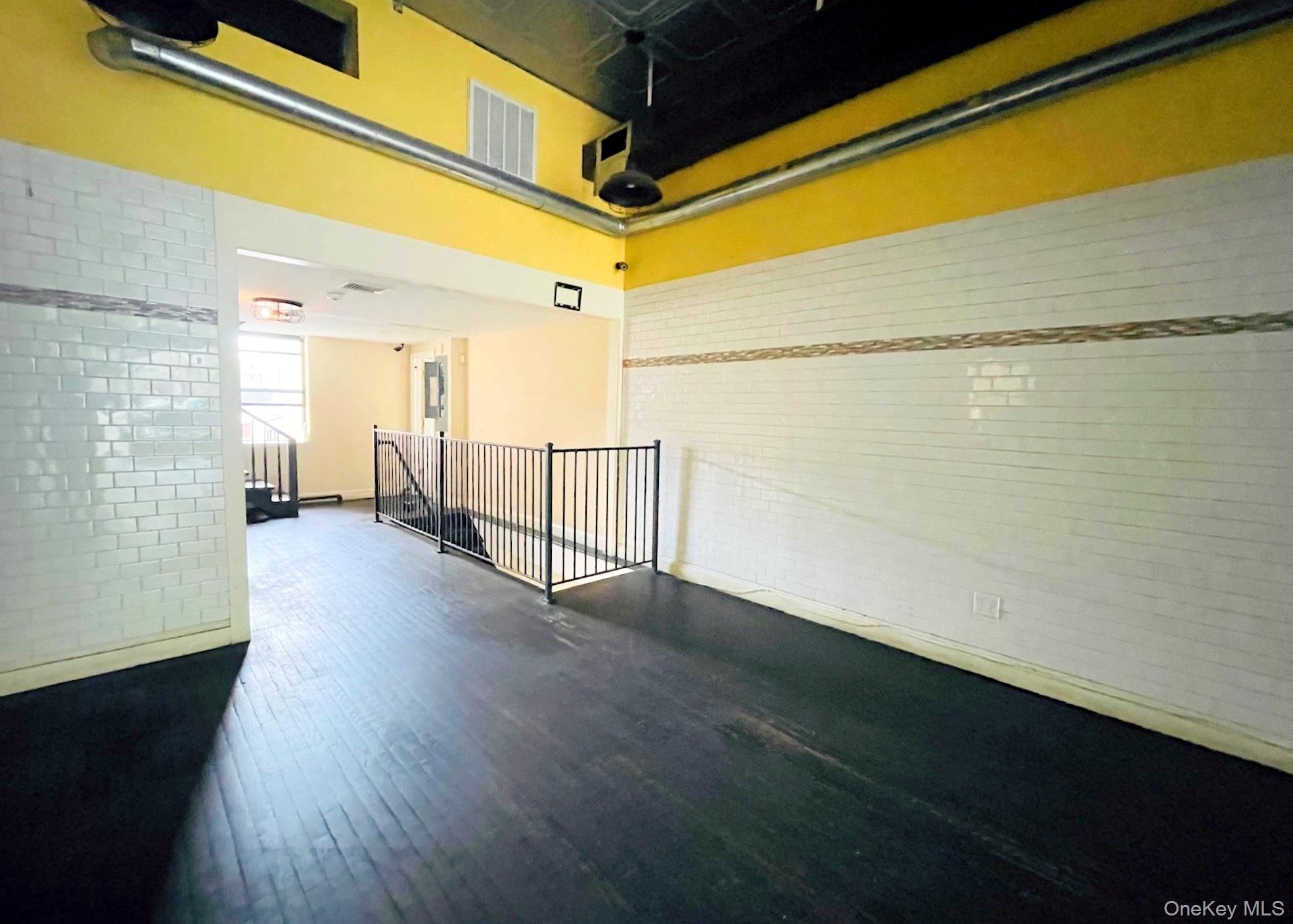 #2 photo, 157 Larchmont Avenue, Larchmont , NY 10538