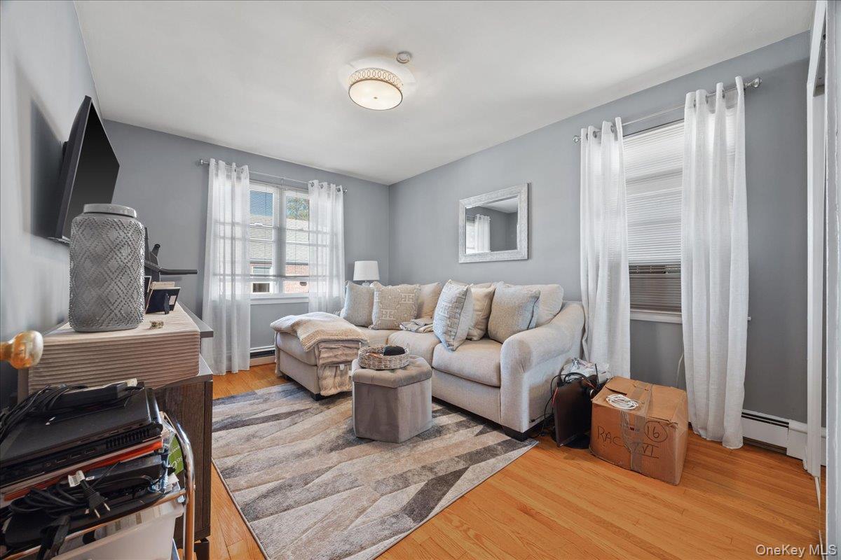 #16 photo, 1193 Neill Avenue, Bronx , NY 10461