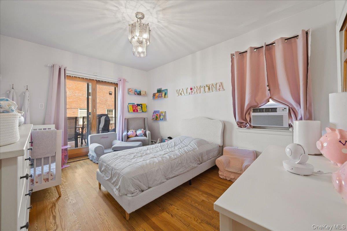 #9 photo, 1193 Neill Avenue, Bronx , NY 10461