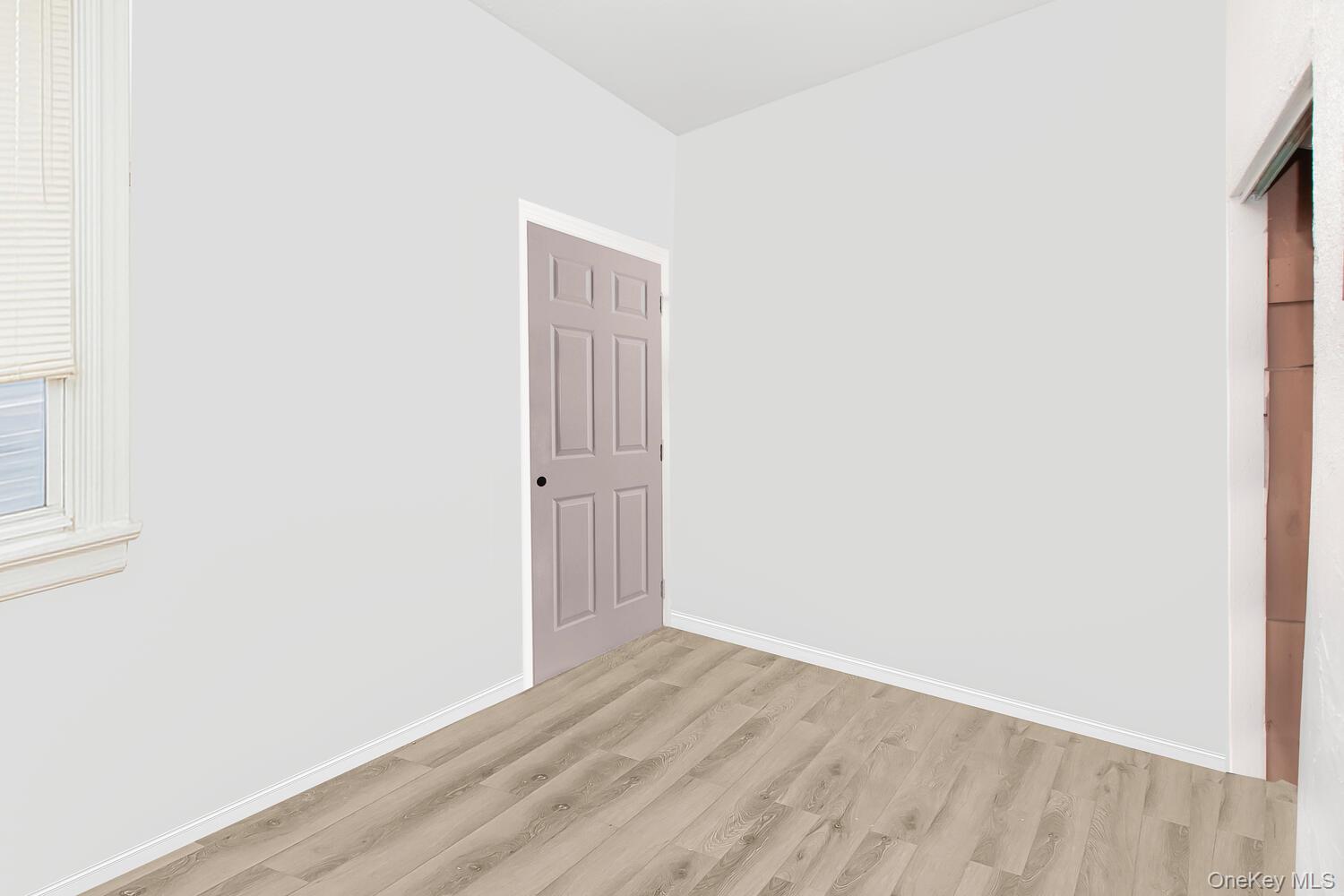 #13 photo, 338 Ashburton Avenue, Yonkers , NY 10701