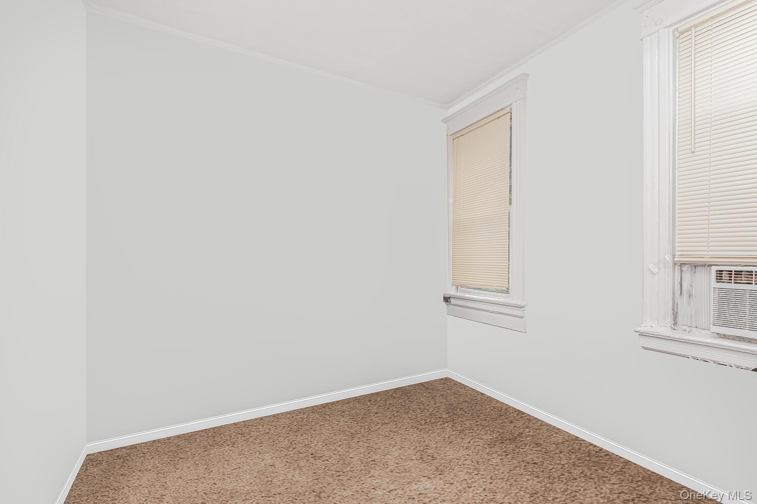 #15 photo, 338 Ashburton Avenue, Yonkers , NY 10701