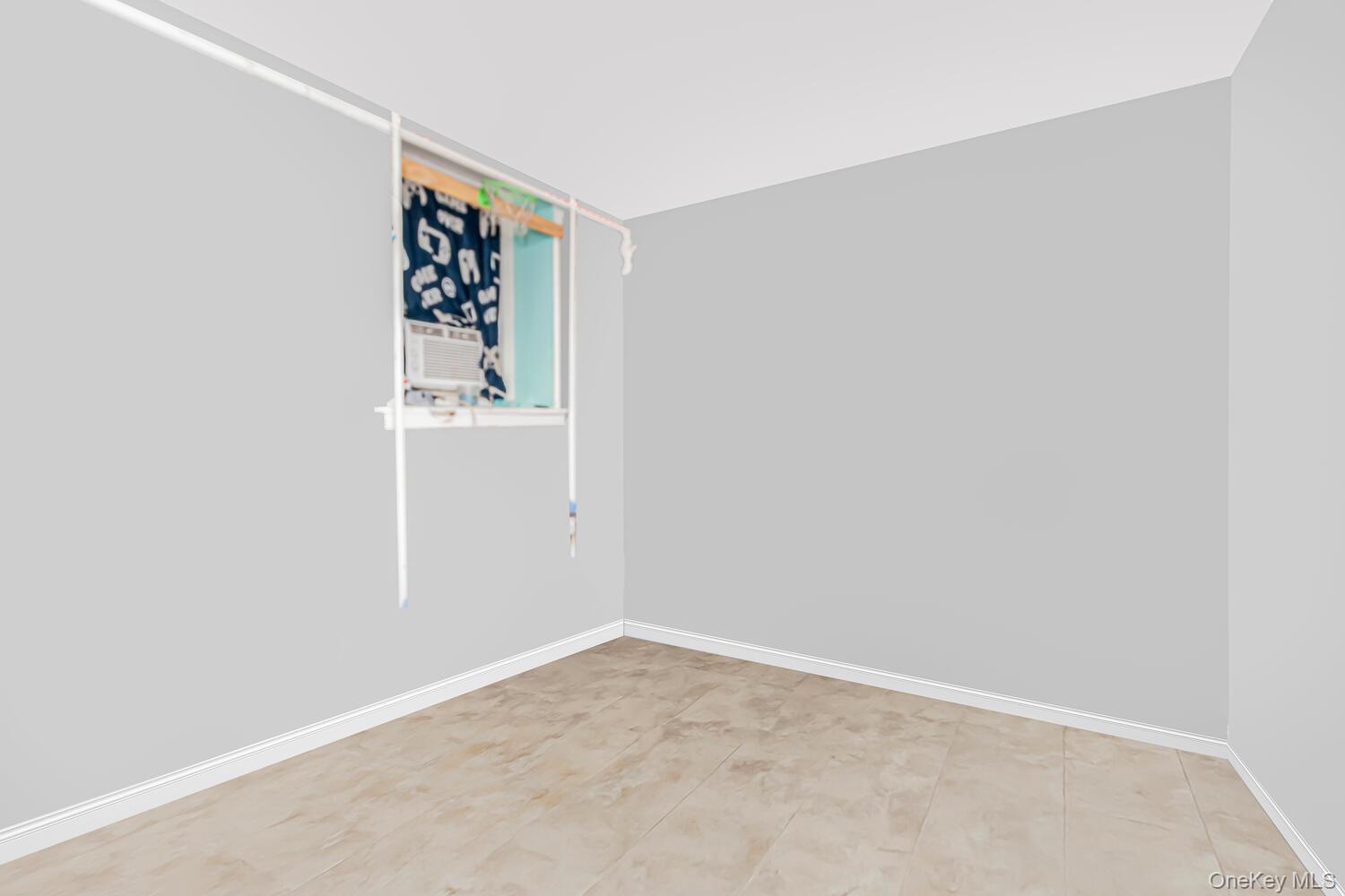 #5 photo, 338 Ashburton Avenue, Yonkers , NY 10701