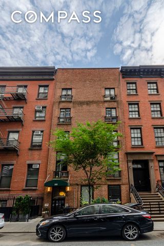 #12 photo, 133 E 15th Street, Gramercy , NY 10003