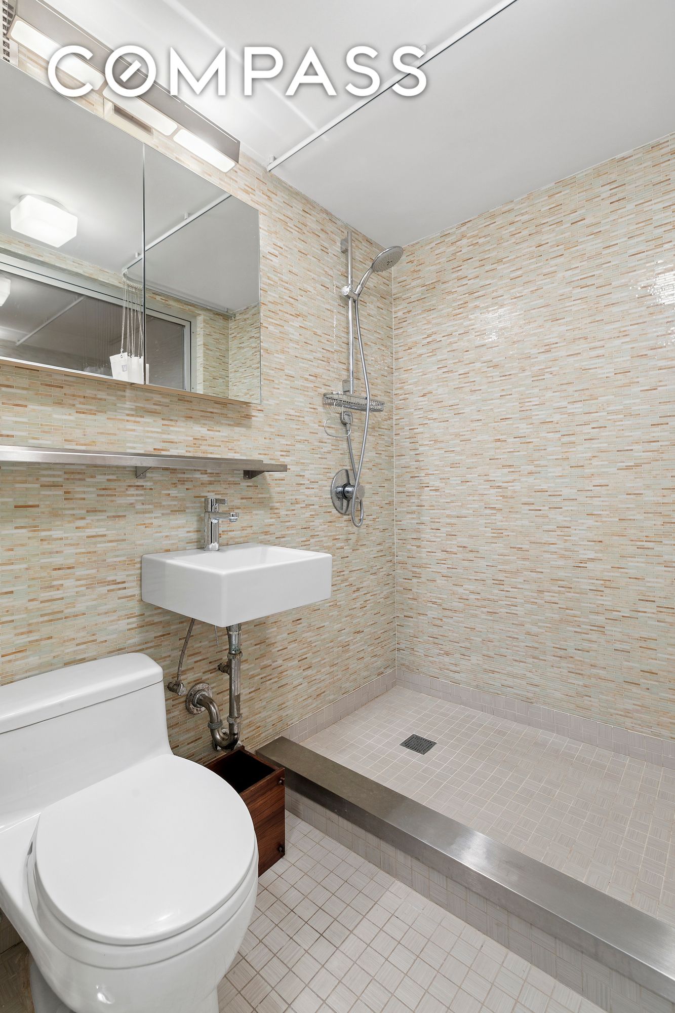 #8 photo, 133 E 15th Street, Gramercy , NY 10003