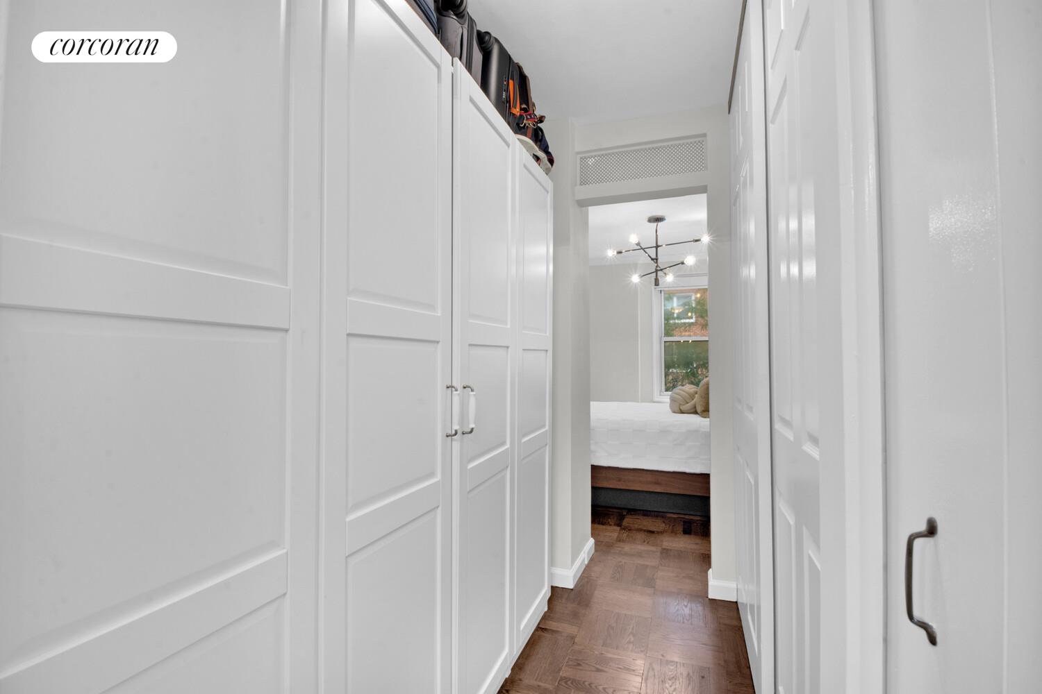 #6 photo, 205 3RD Avenue, マンハッタン Gramercy Park , NY 10003