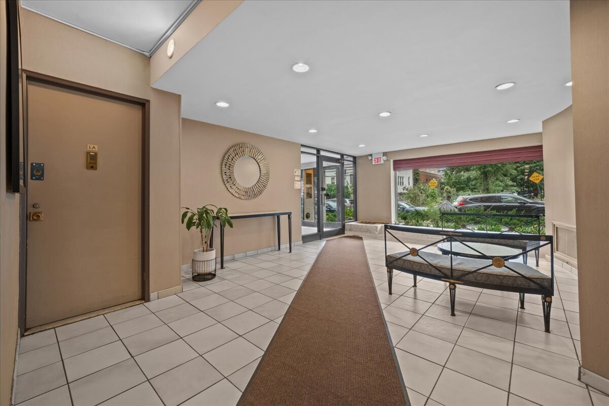 #13 photo, 3235 CAMBRIDGE Avenue, Central Riverdale , NY 10463