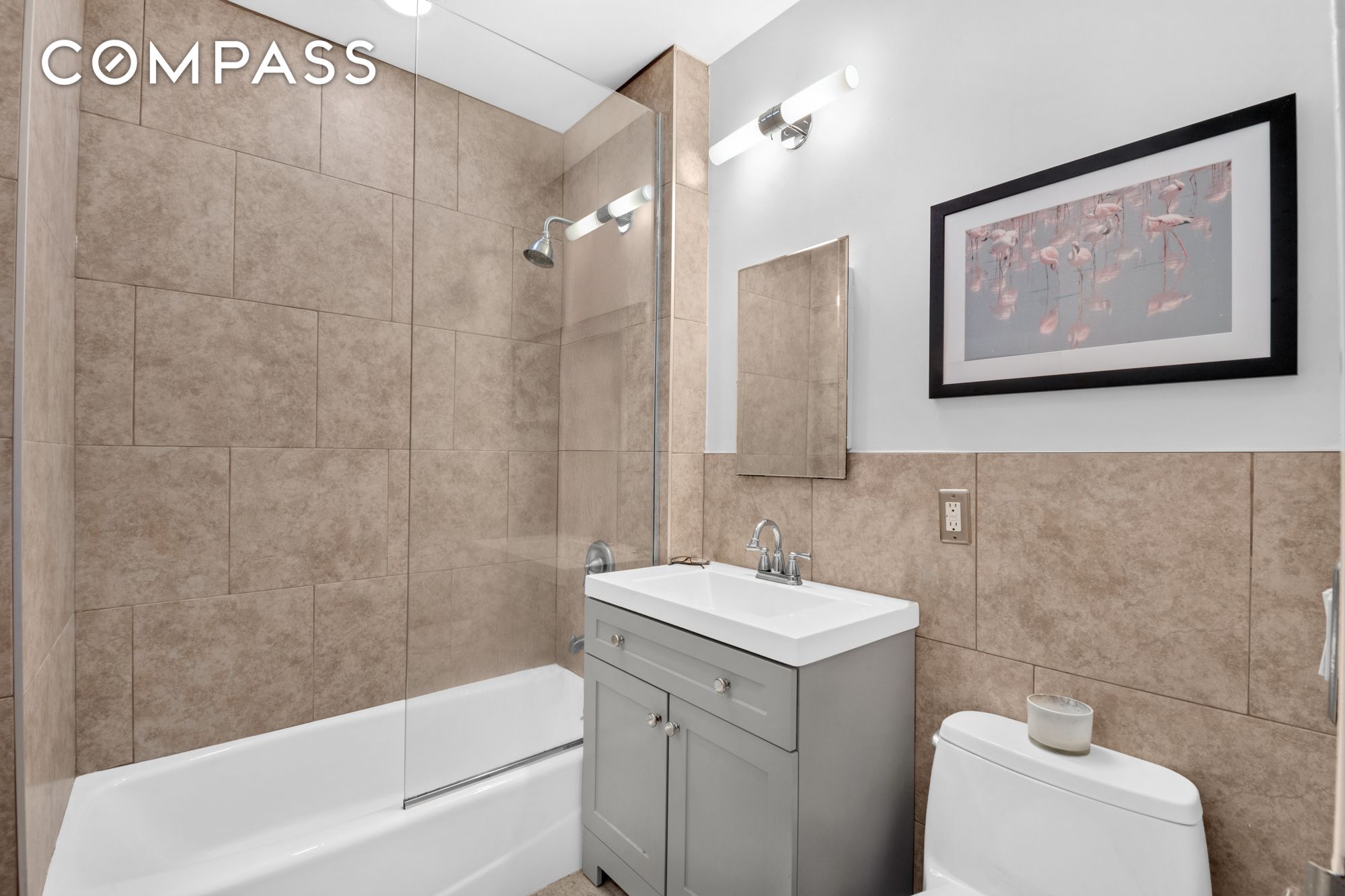 #8 photo, 5 W 127th Street, マンハッタン Central Harlem , NY 10027