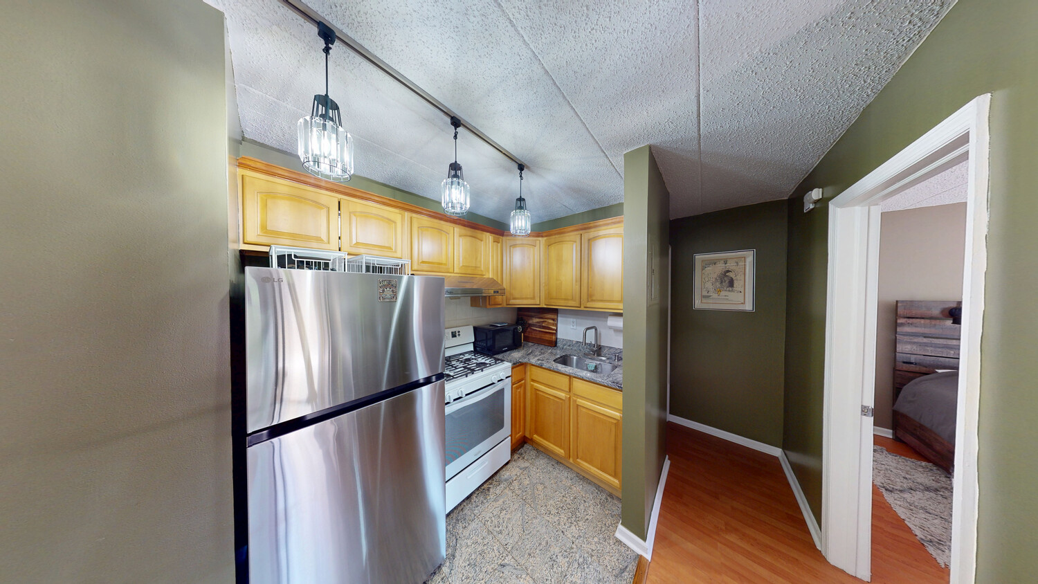 #3 photo, 75-58 113TH Street, Forest Hills , NY 11375