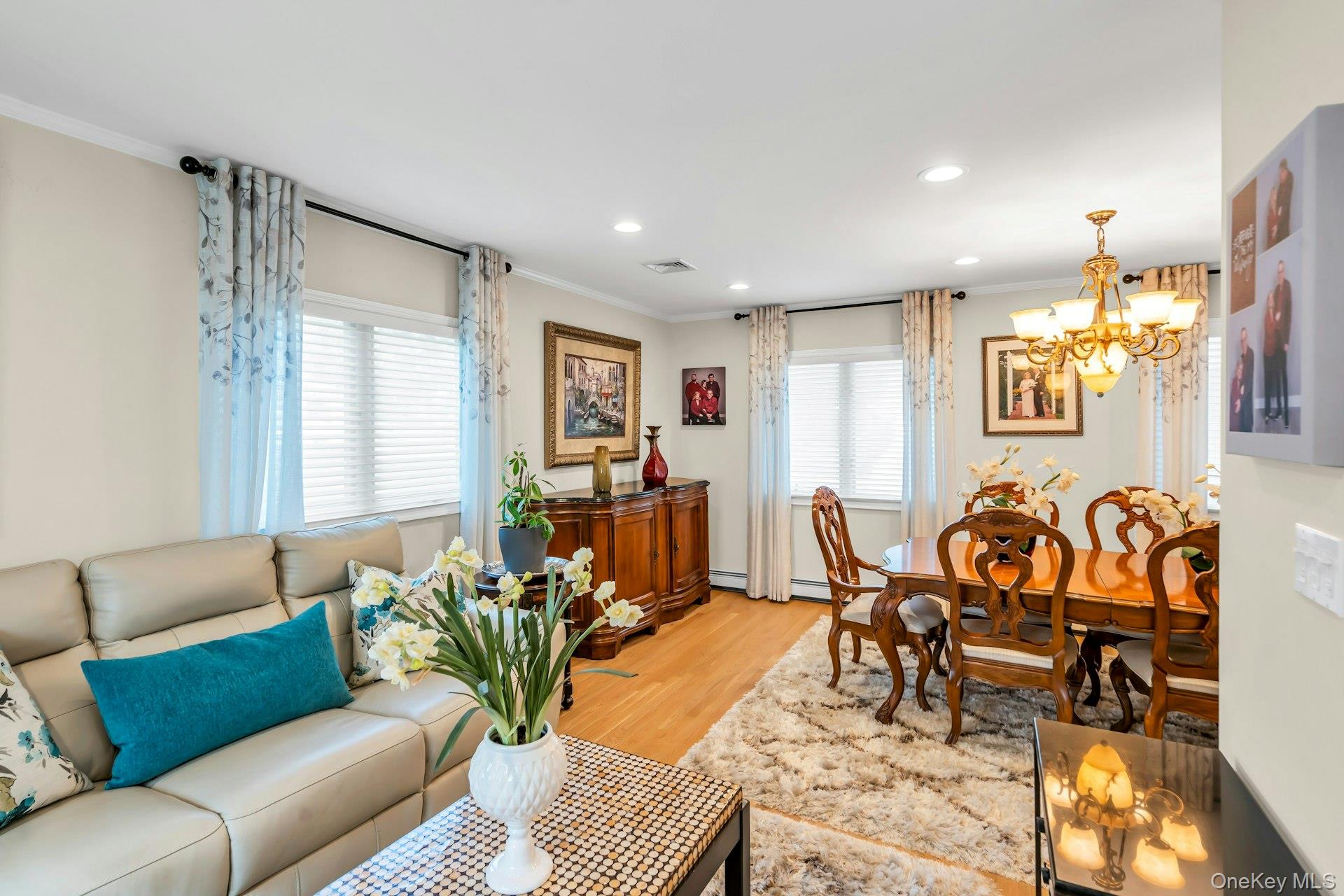 #4 photo, 17 Wren Drive, サフォーク郡 Hauppauge , NY 11788