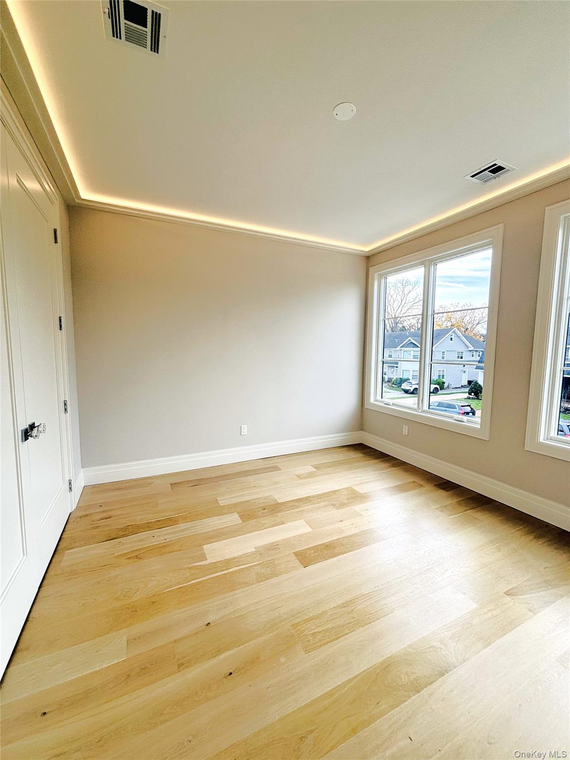 #20 photo, 136 Park Street, Woodmere , NY 11598