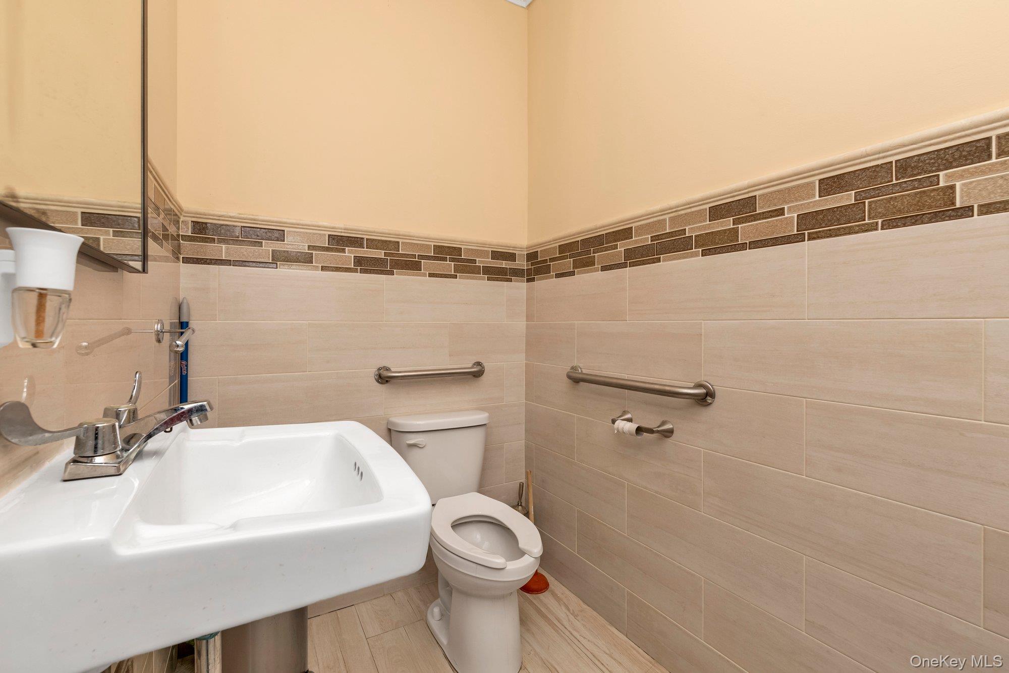 #6 photo, 13411 Liberty Avenue, クイーンズ区 Richmond Hill , NY 11419