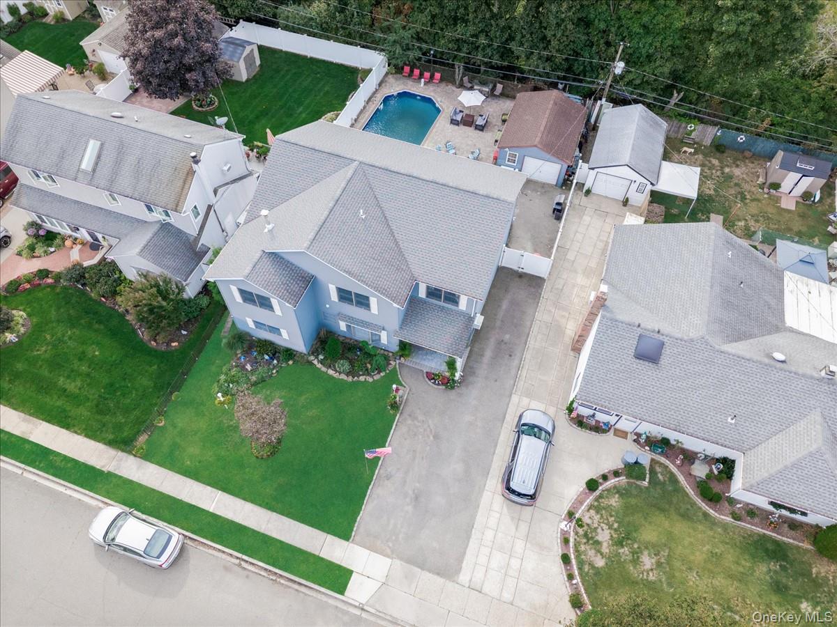 #1 photo, 80 Fairview Avenue, ナッソー郡 East Meadow , NY 11554