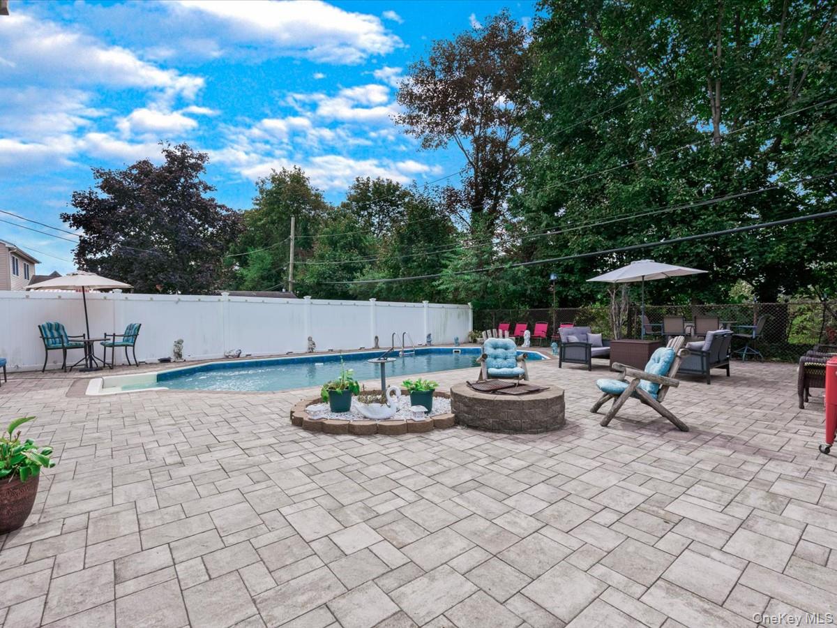 #5 photo, 80 Fairview Avenue, ナッソー郡 East Meadow , NY 11554