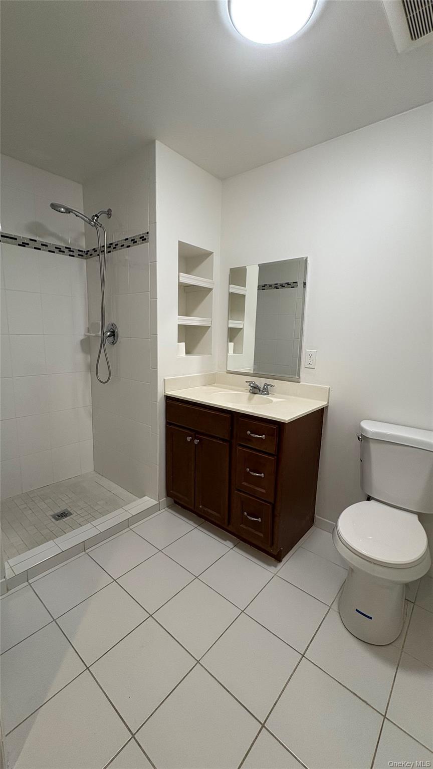 #10 photo, 164 Ashley Ct, Central Islip , NY 11722