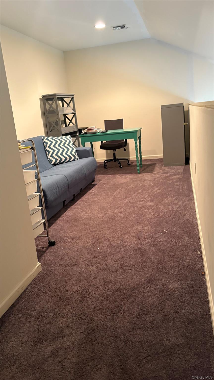 #18 photo, 164 Ashley Ct, Central Islip , NY 11722