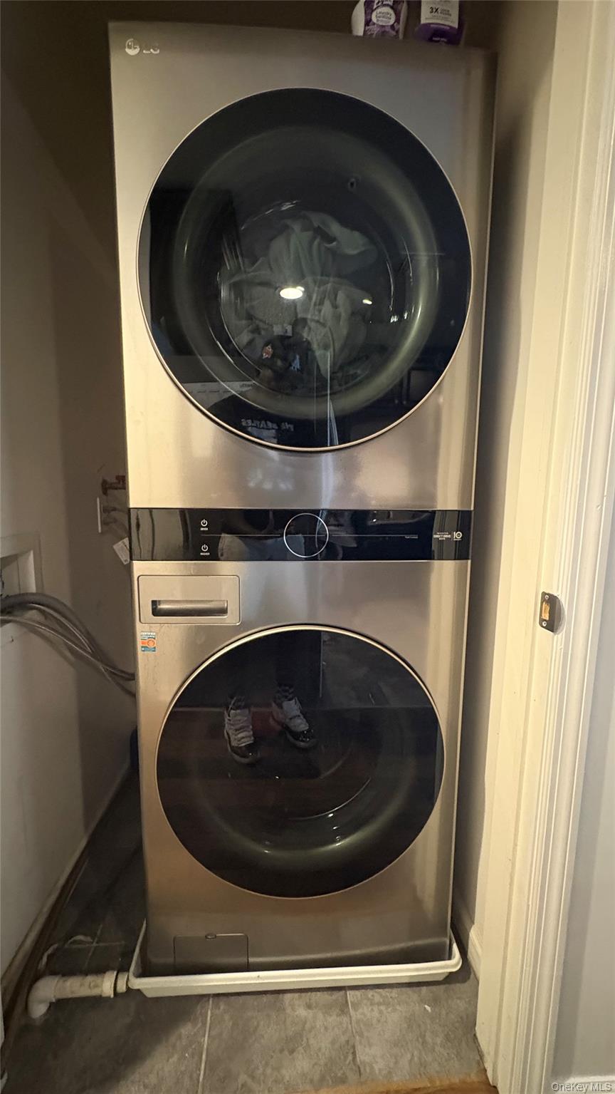 #9 photo, 164 Ashley Ct, Central Islip , NY 11722