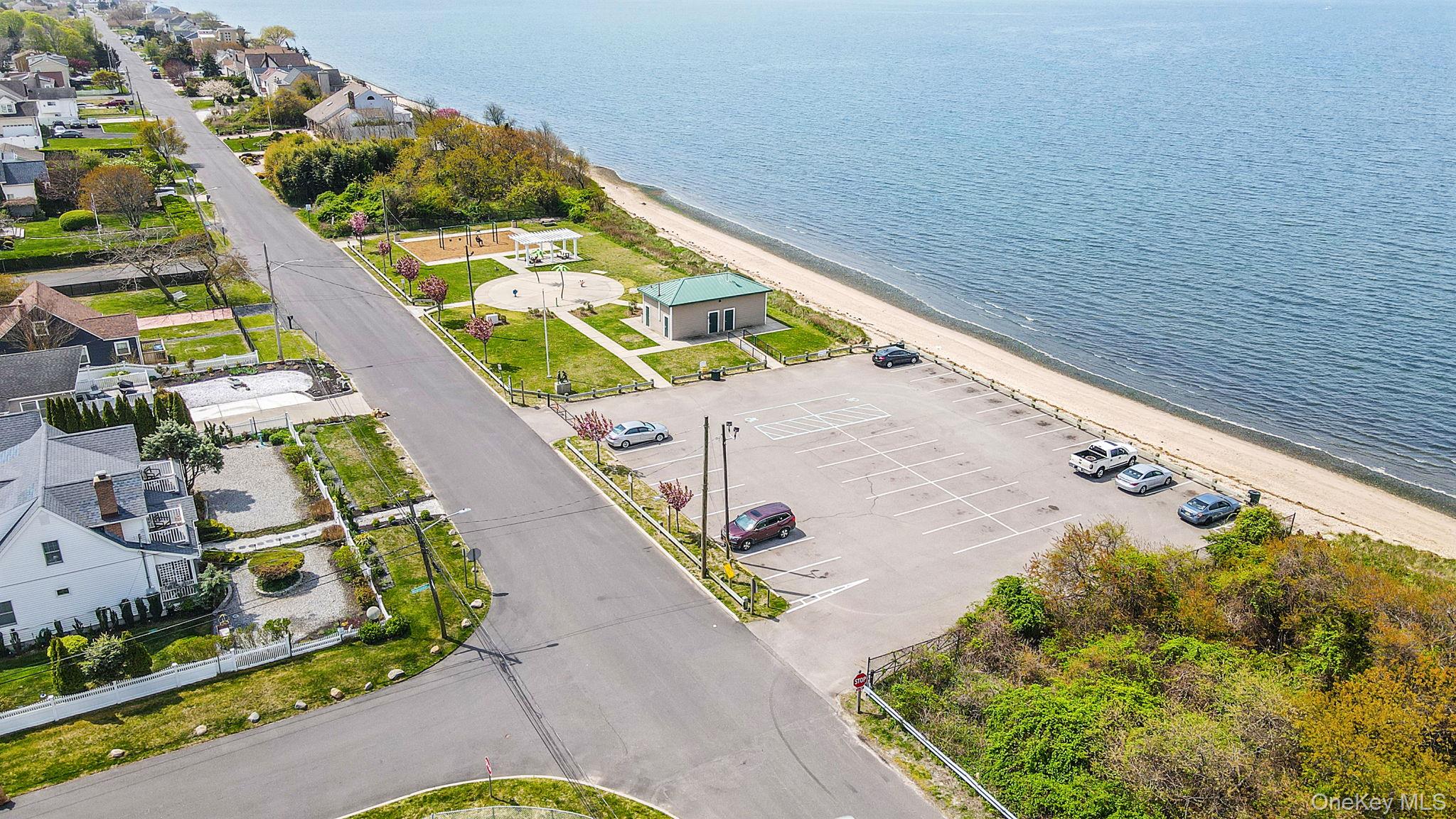 #5 photo, 7 Grandview Drive, Shirley , NY 11967