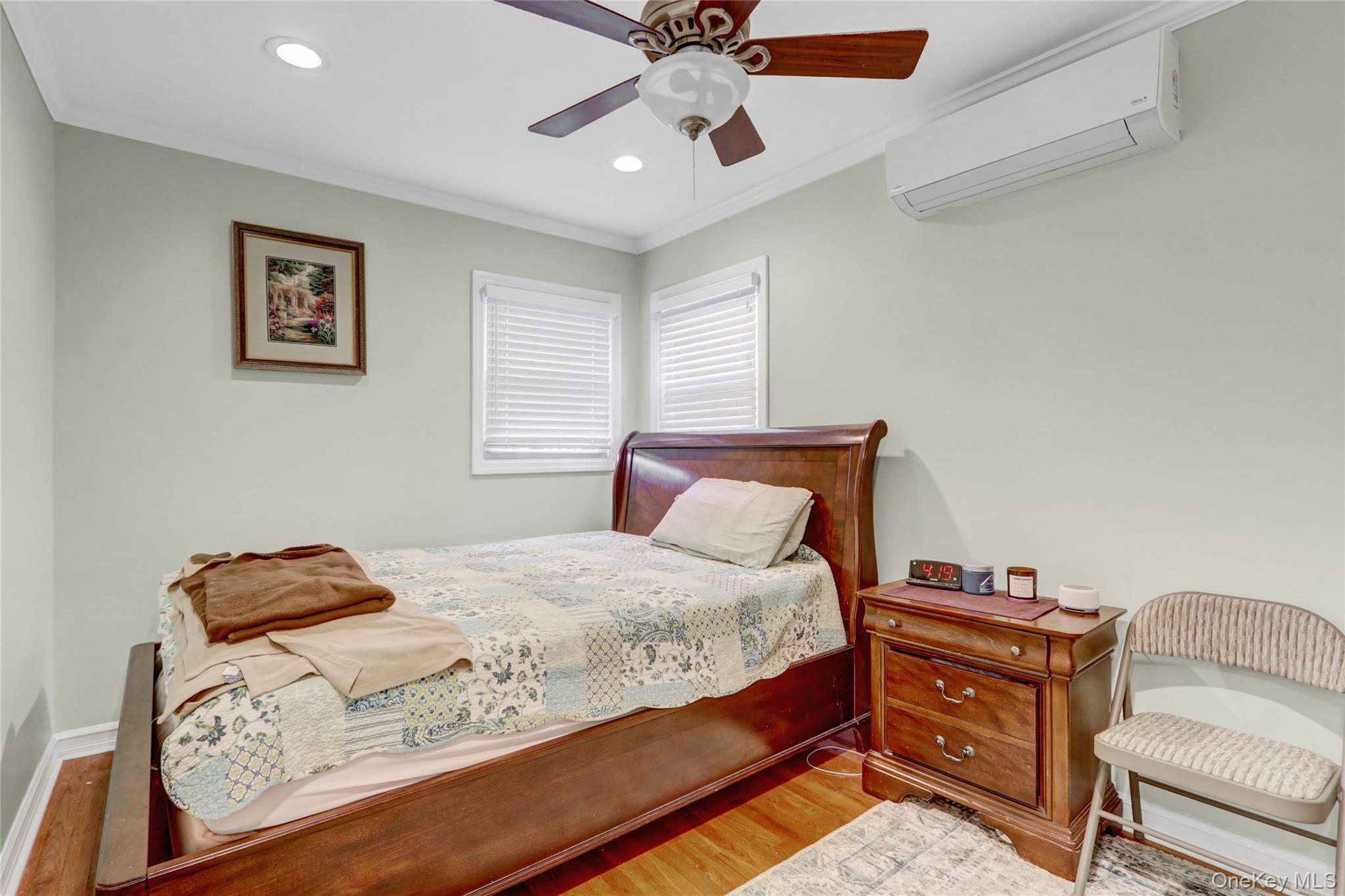 #13 photo, 8344 247th Street, كوينز Bellerose , NY 11426