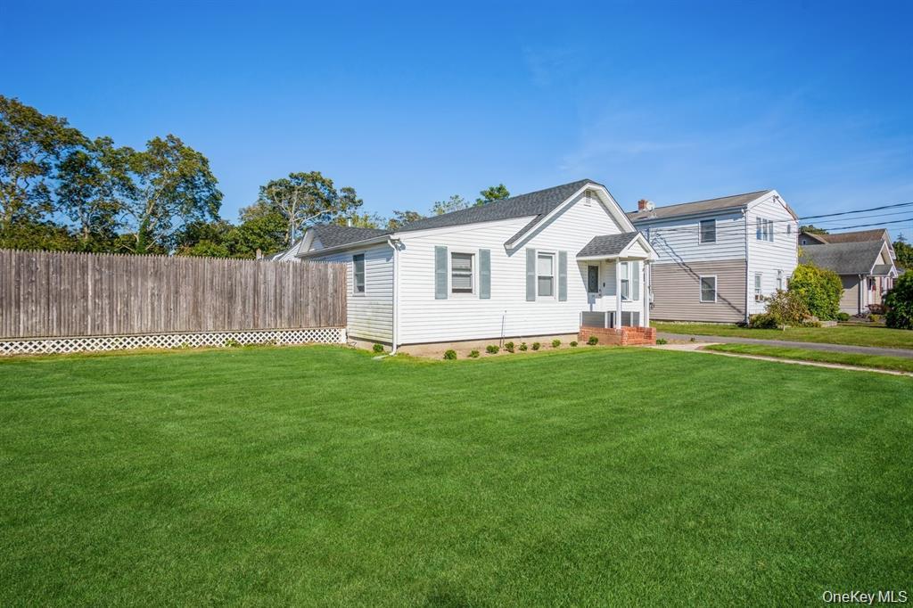 #18 photo, 29 Robert Street, Patchogue , NY 11772