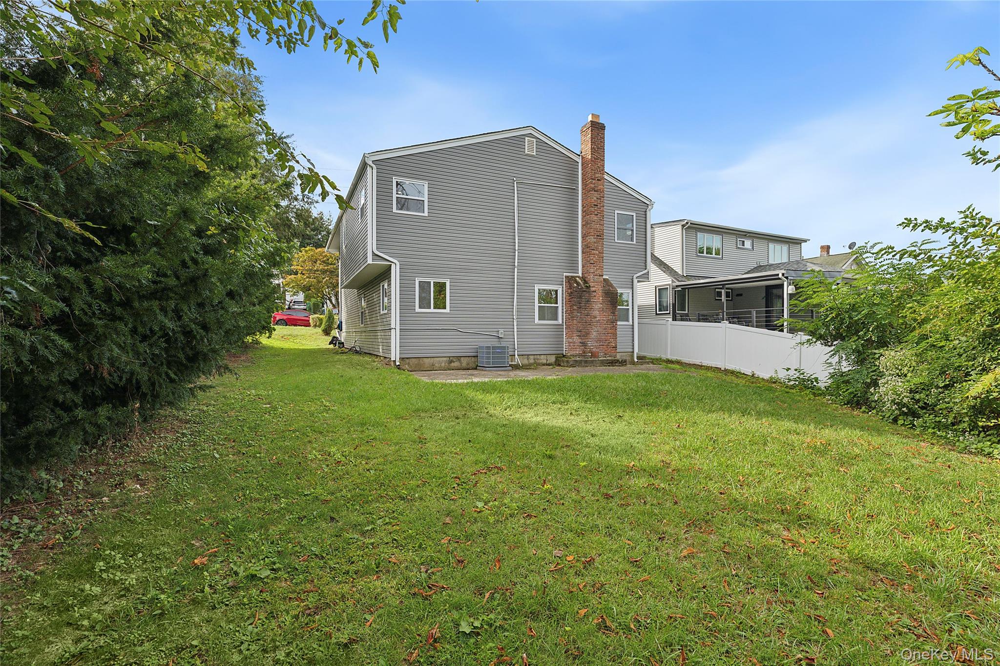 #17 photo, 21A Neulist Avenue, Port Washington , NY 11050