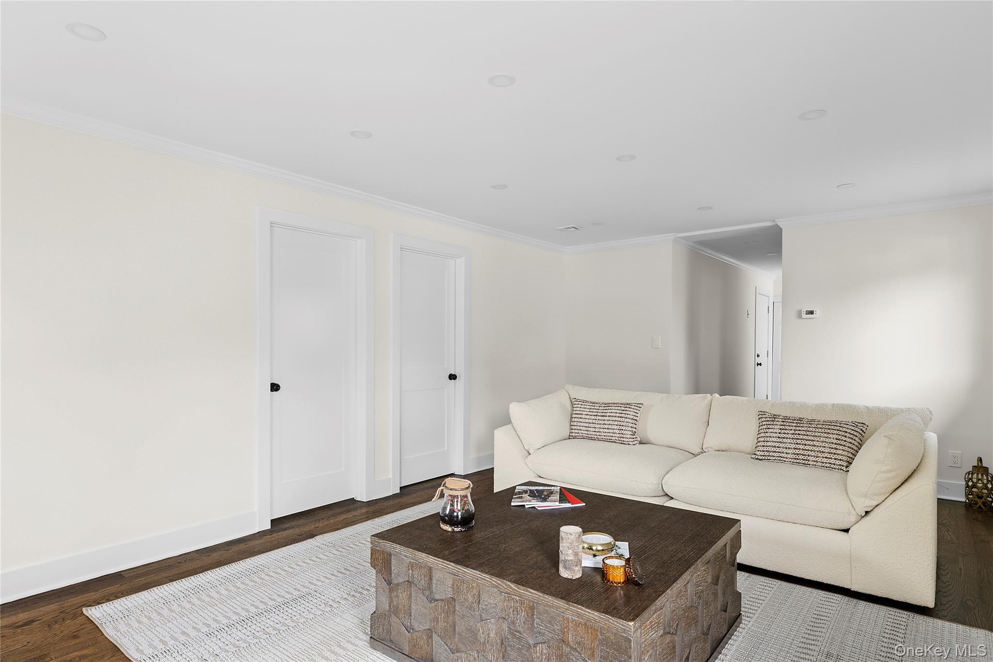 #9 photo, 21A Neulist Avenue, Port Washington , NY 11050