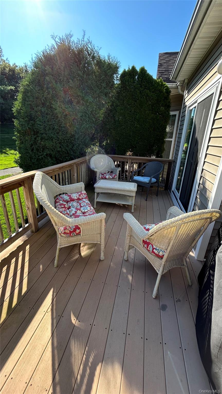 #8 photo, 37 Halley Lane, サフォーク郡 Miller Place , NY 11764