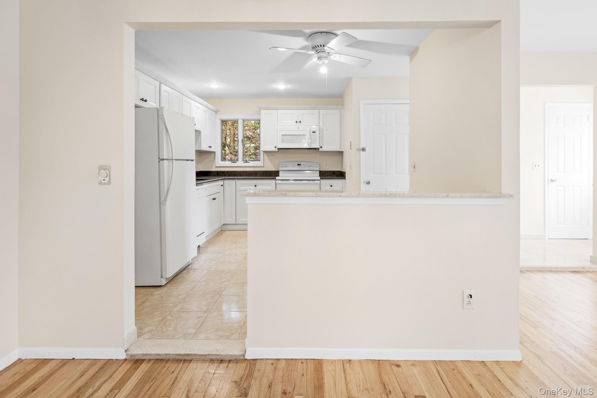 #4 photo, 39 Wellington Avenue, サフォーク郡 Deer Park , NY 11729